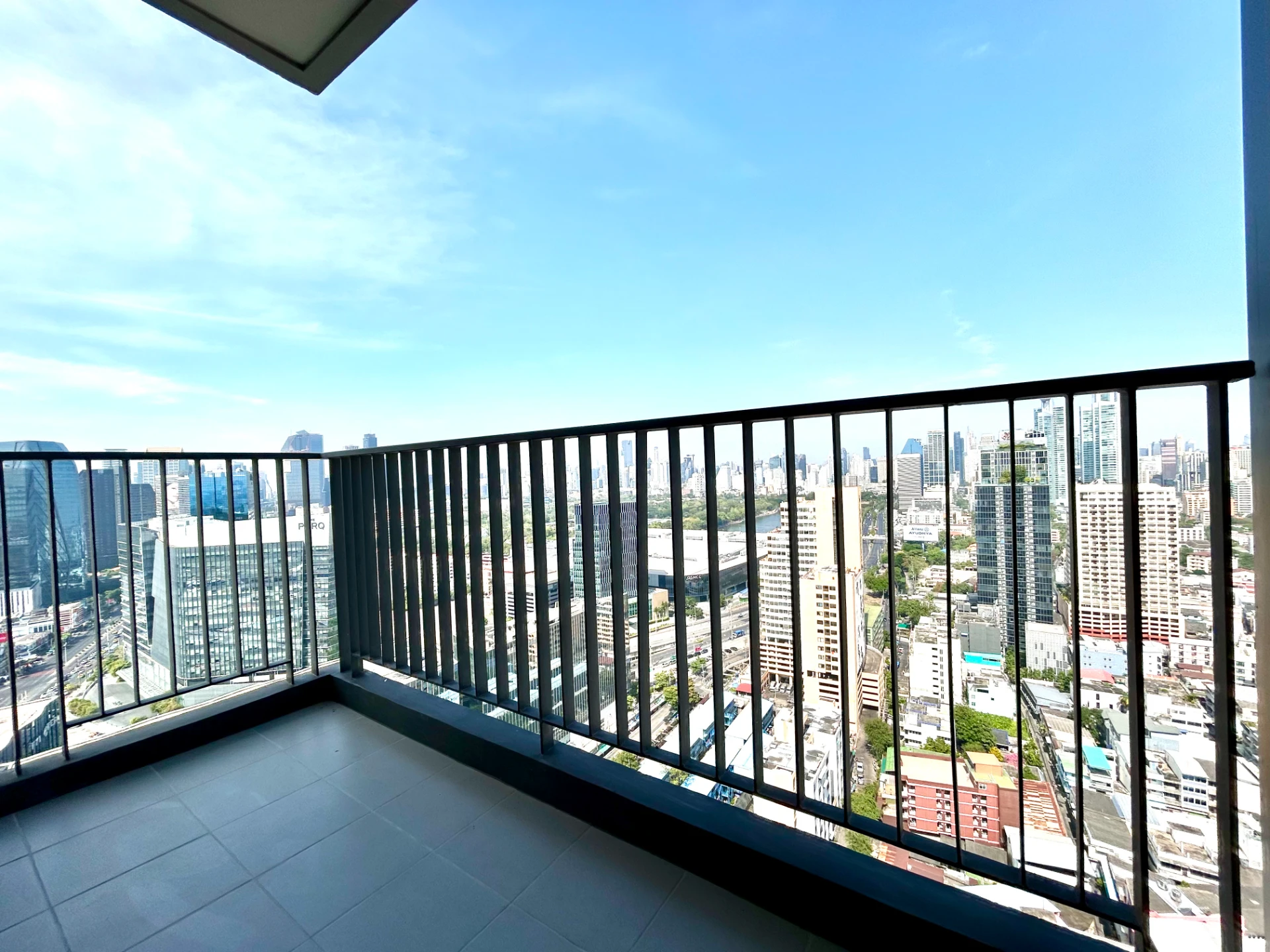 For Rent : Life Rama4 Asoke to MRT Queen Sirikit National Convention Centre (QSNCC) Preview 7