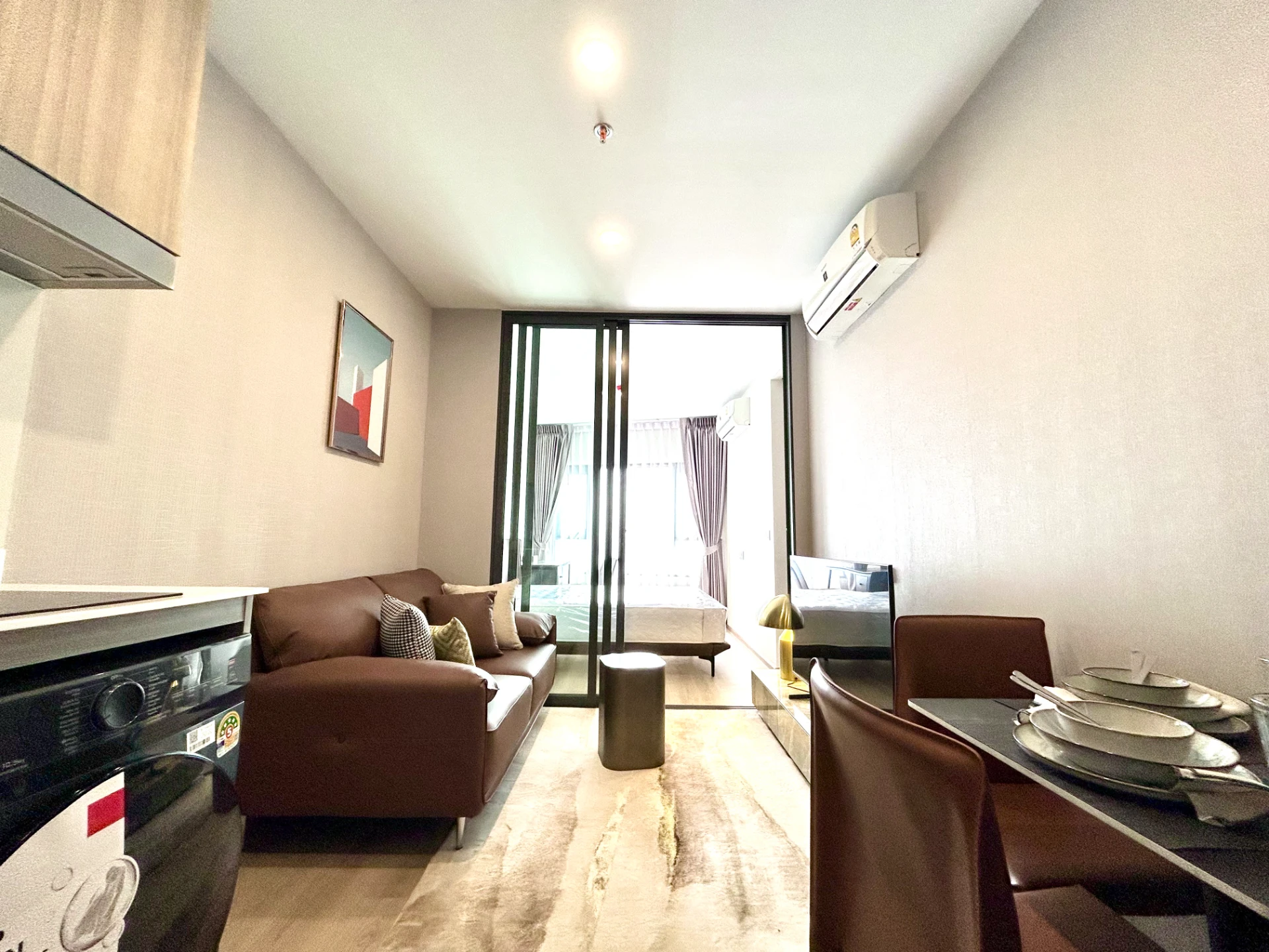 Life Rama4 Asoke (Close to BTS Queen Sirikit National Convention Center) Condo For Rent Preview 4