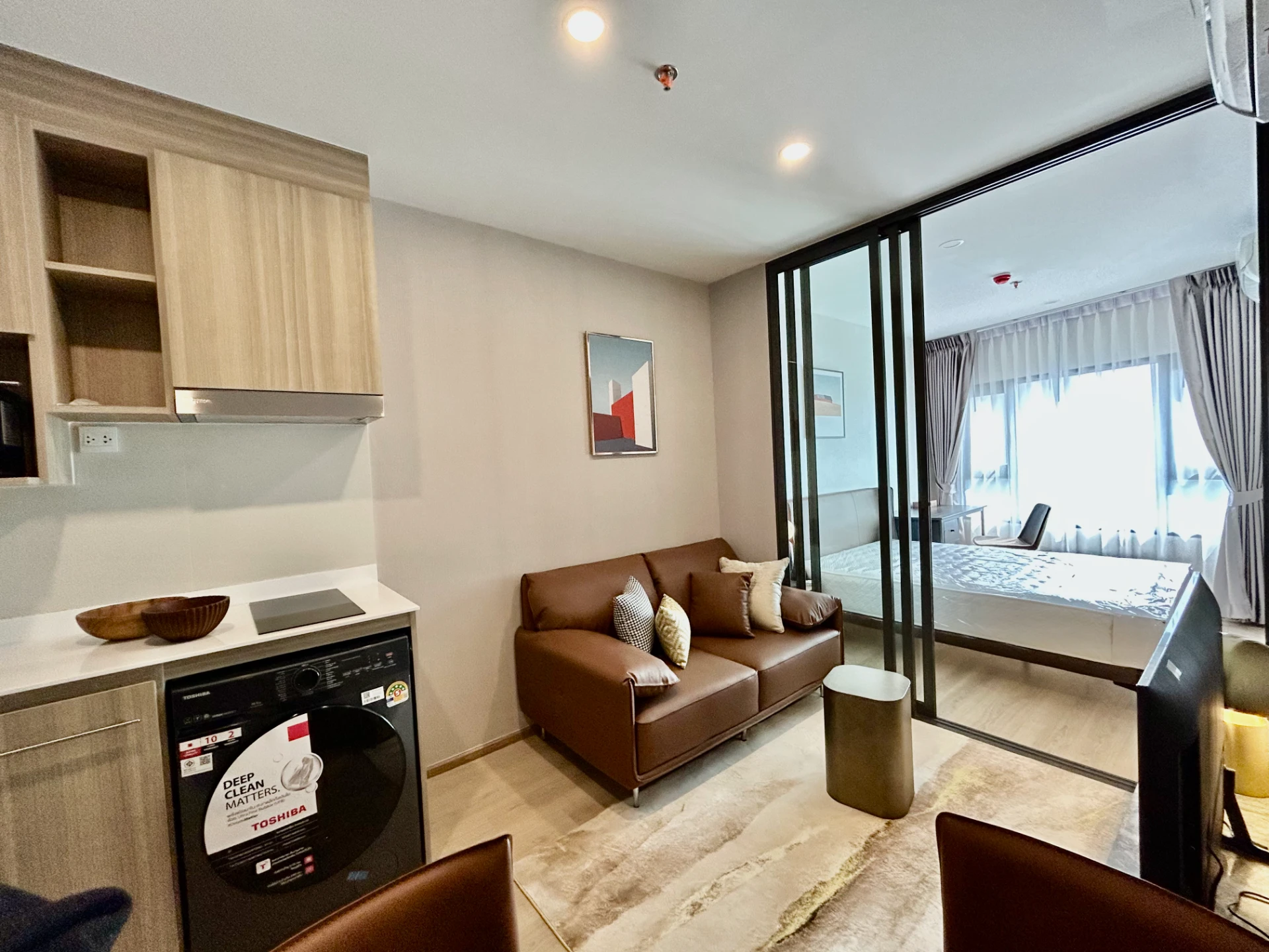 Life Rama4 Asoke (Close to BTS Queen Sirikit National Convention Center) Condo For Rent Preview 5