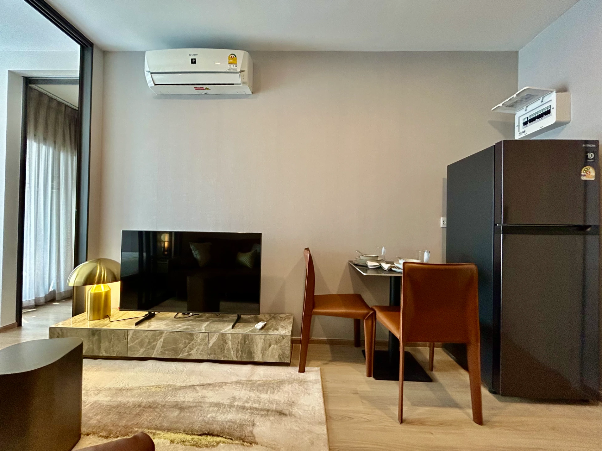 Life Rama4 Asoke (Close to BTS Queen Sirikit National Convention Center) Condo For Rent Preview 6