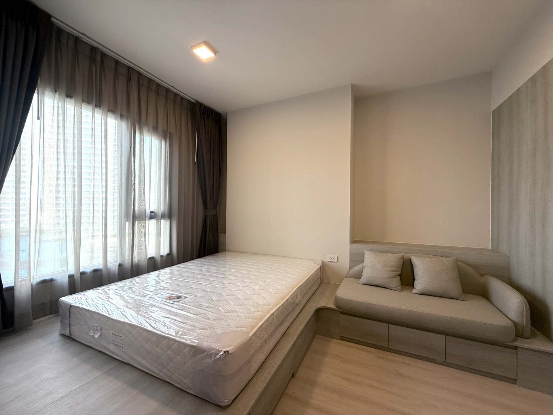 For Rent : COBE Ratchada Rama9  Close to MRT Huai Khwang Preview 4