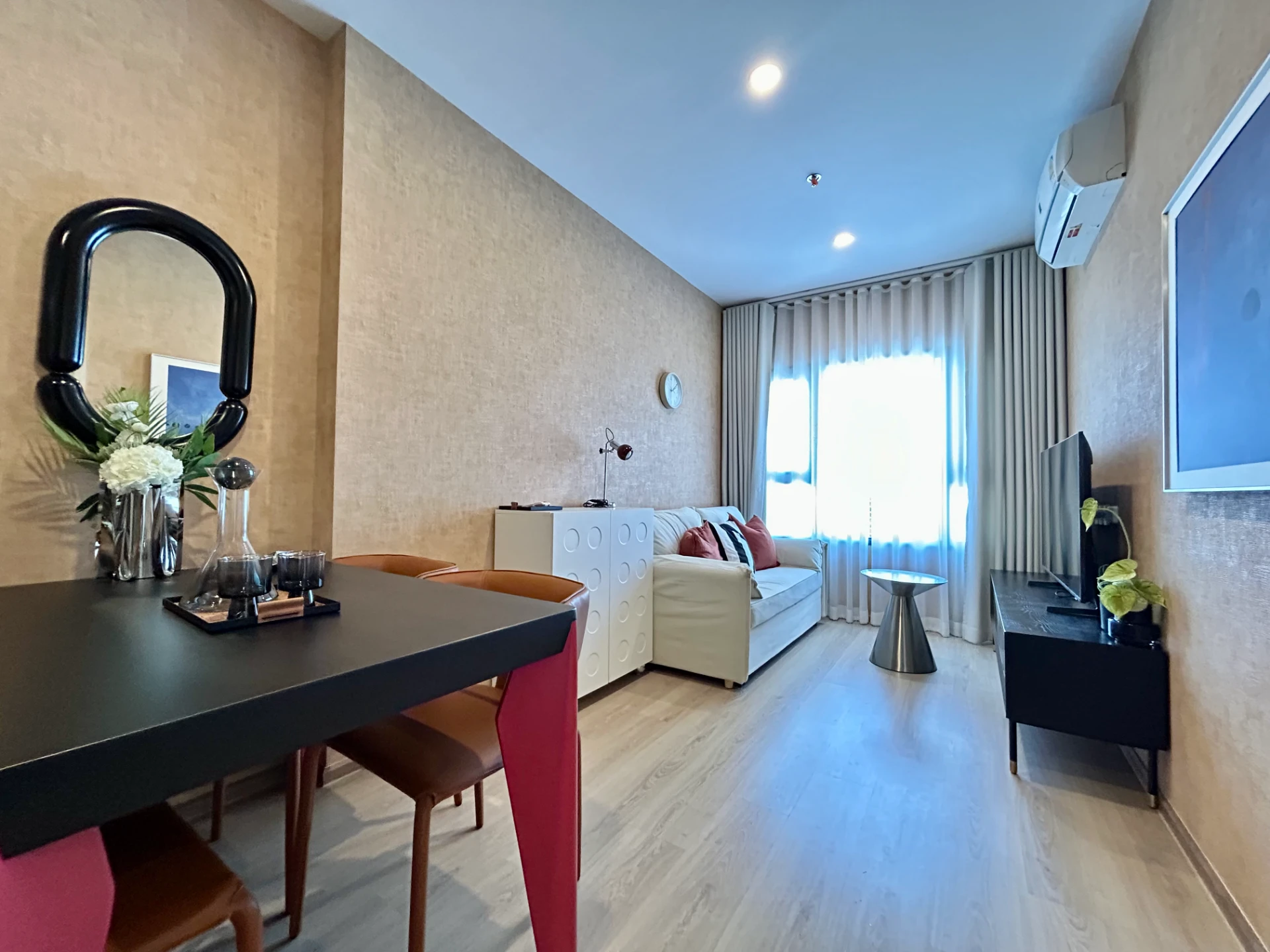 For Rent : Life Rama4 Asoke to MRT Queen Sirikit National Convention Centre (QSNCC) Preview 3