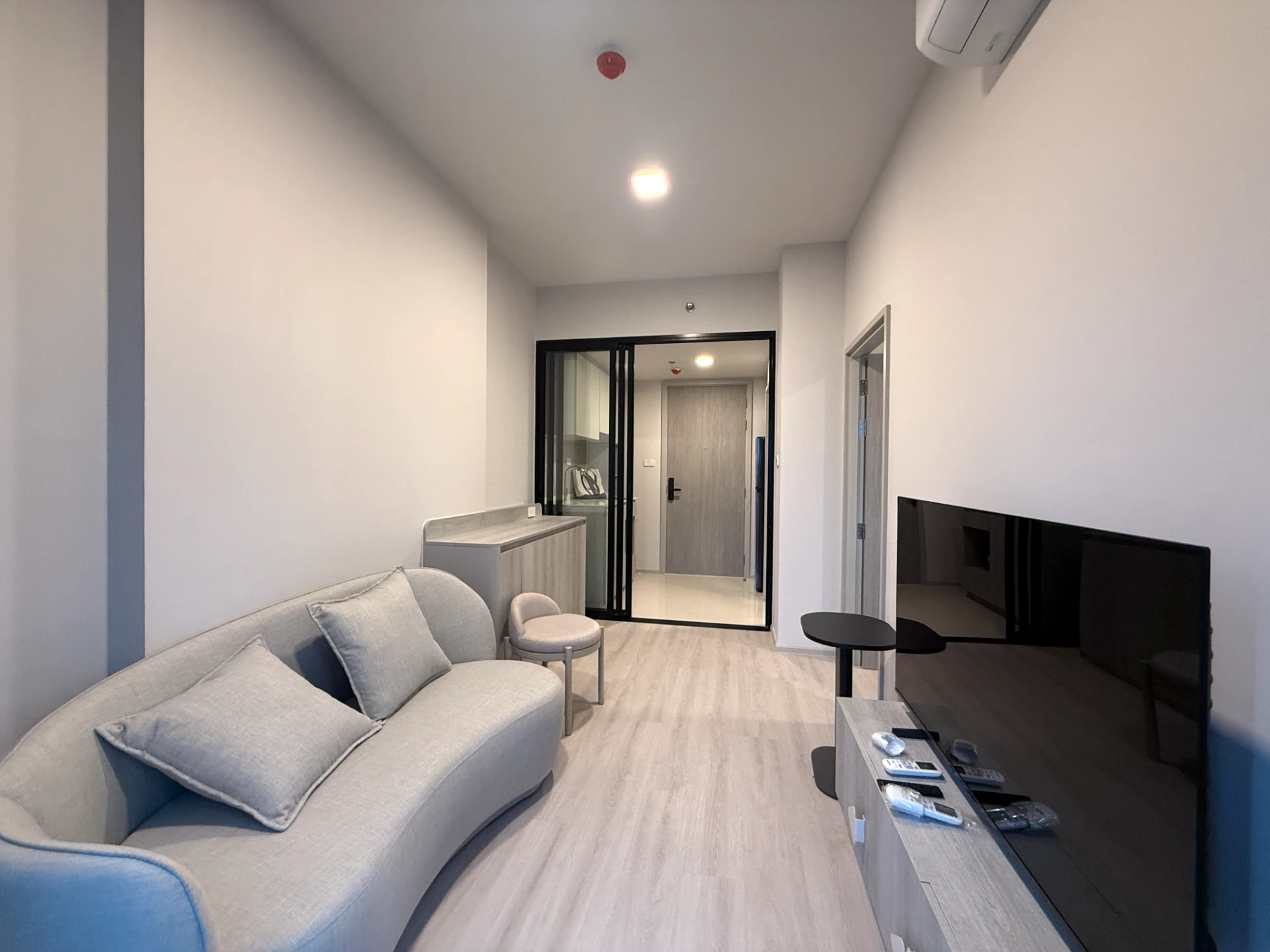 For Rent : COBE Ratchada Rama9  Close to MRT Huai Khwang