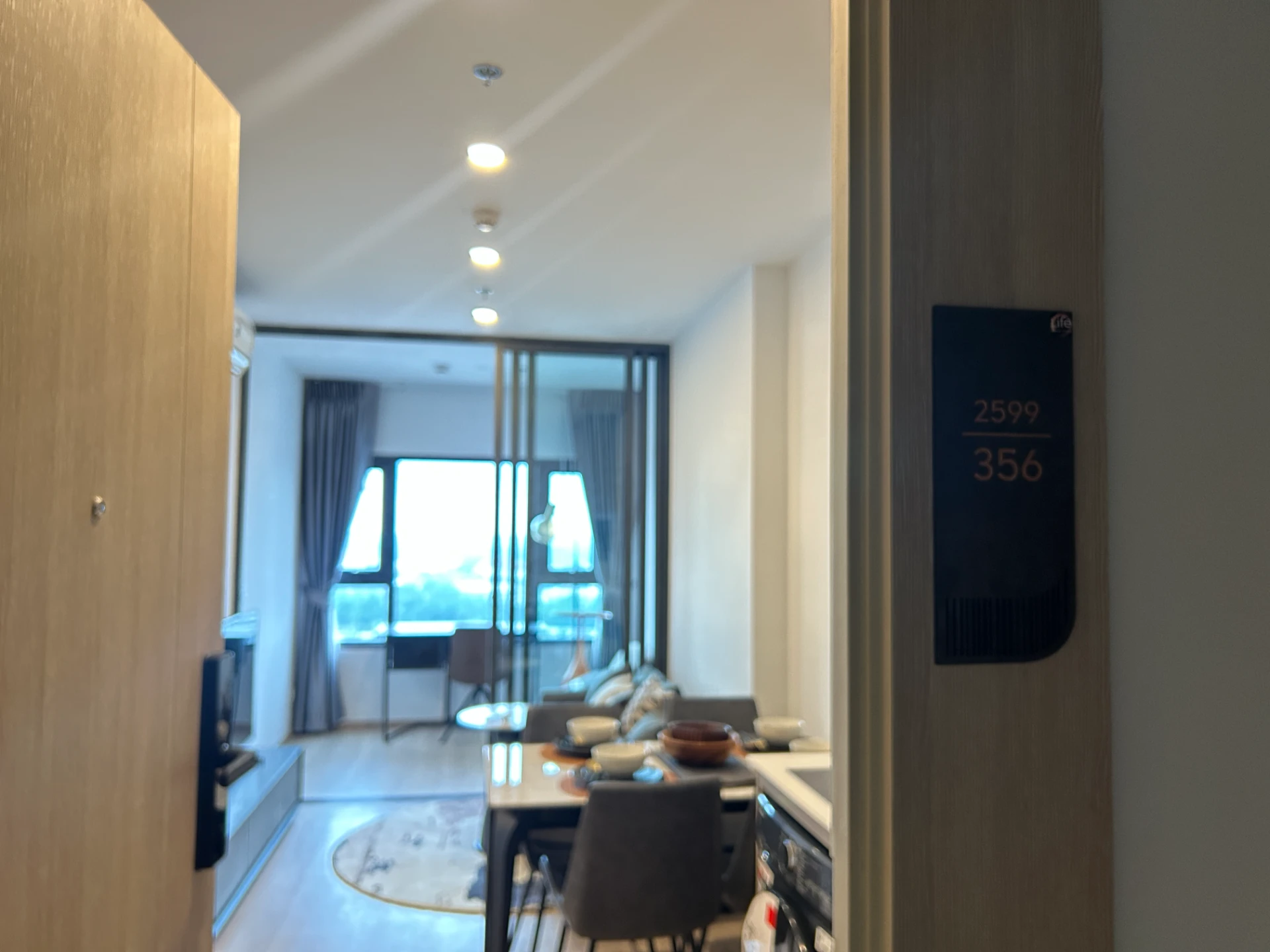 For Rent: Life Rama4 Asoke (Close to BTS Queen Sirikit National Convention Center)