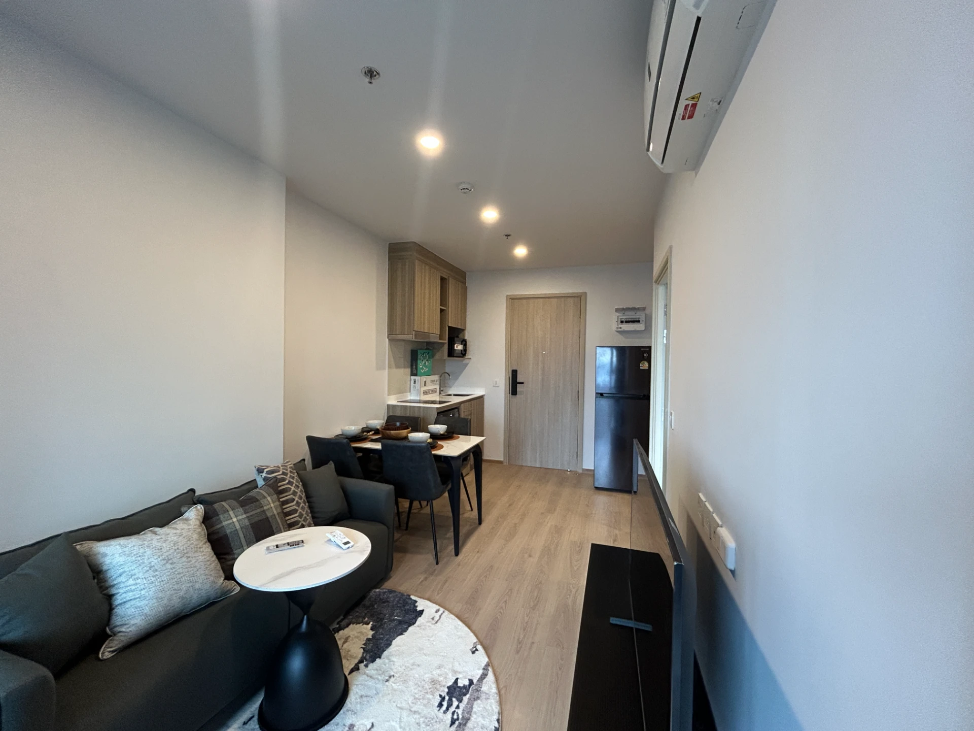 For Rent: Life Rama4 Asoke (Close to BTS Queen Sirikit National Convention Center) Preview 3