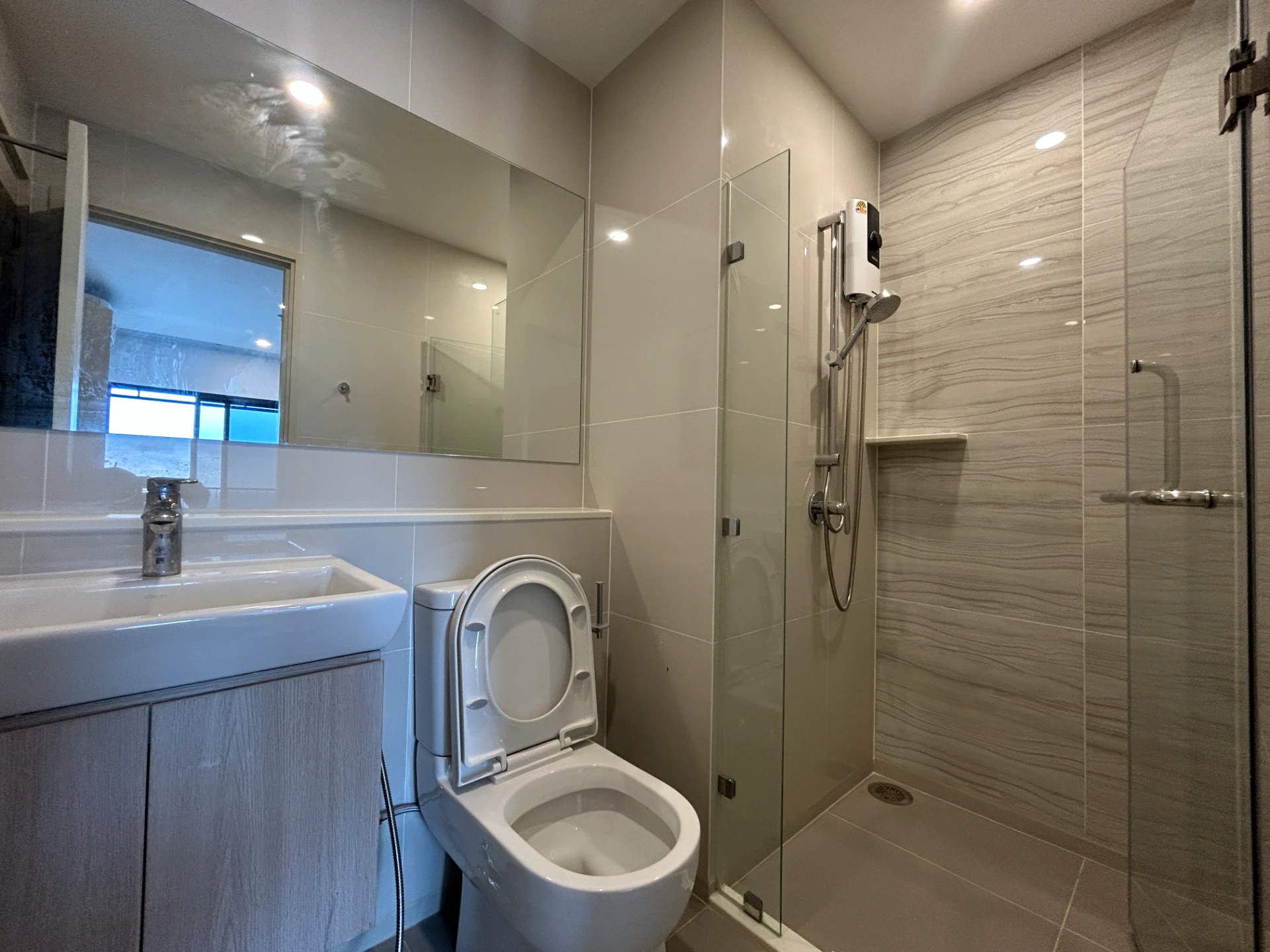 For Rent: Life Rama4 Asoke (Close to BTS Queen Sirikit National Convention Center) Preview 7