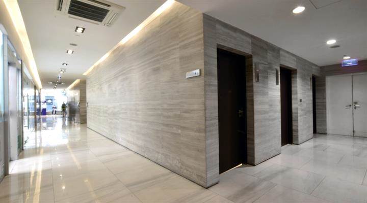 Major Tower Thonglor Office For Rent Preview 5
