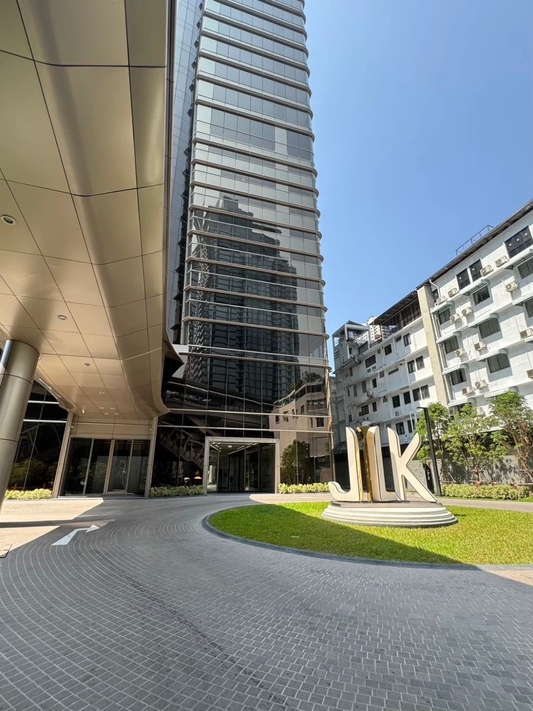 JLK Building Office For Rent Preview 2