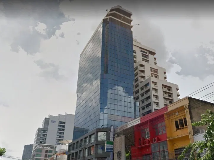 United Tower Office For Rent Preview 4
