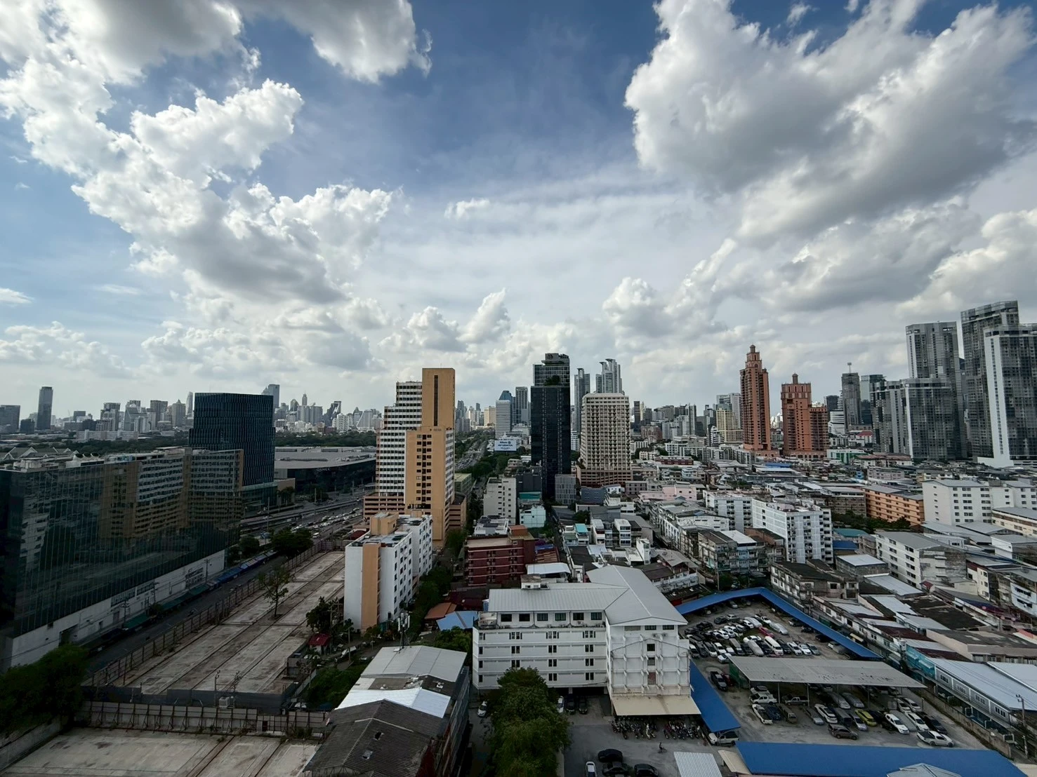 For Rent : Life Rama4 Asoke to MRT Queen Sirikit National Convention Centre (QSNCC) Preview 2