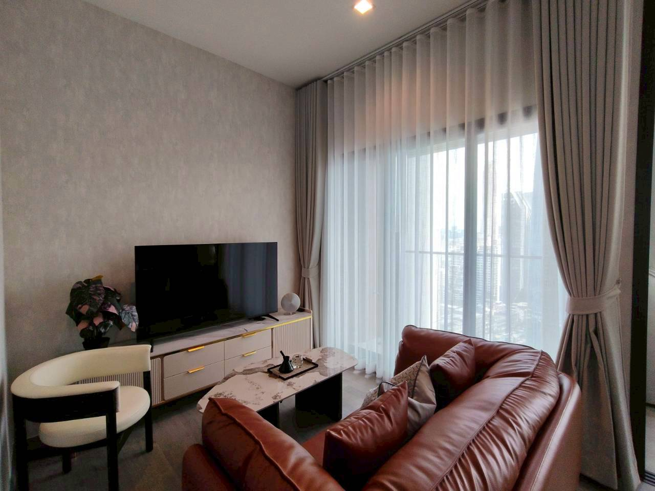 For Rent : THE ADDRESS Siam-Ratchathewi close to BTS Ratchathewi