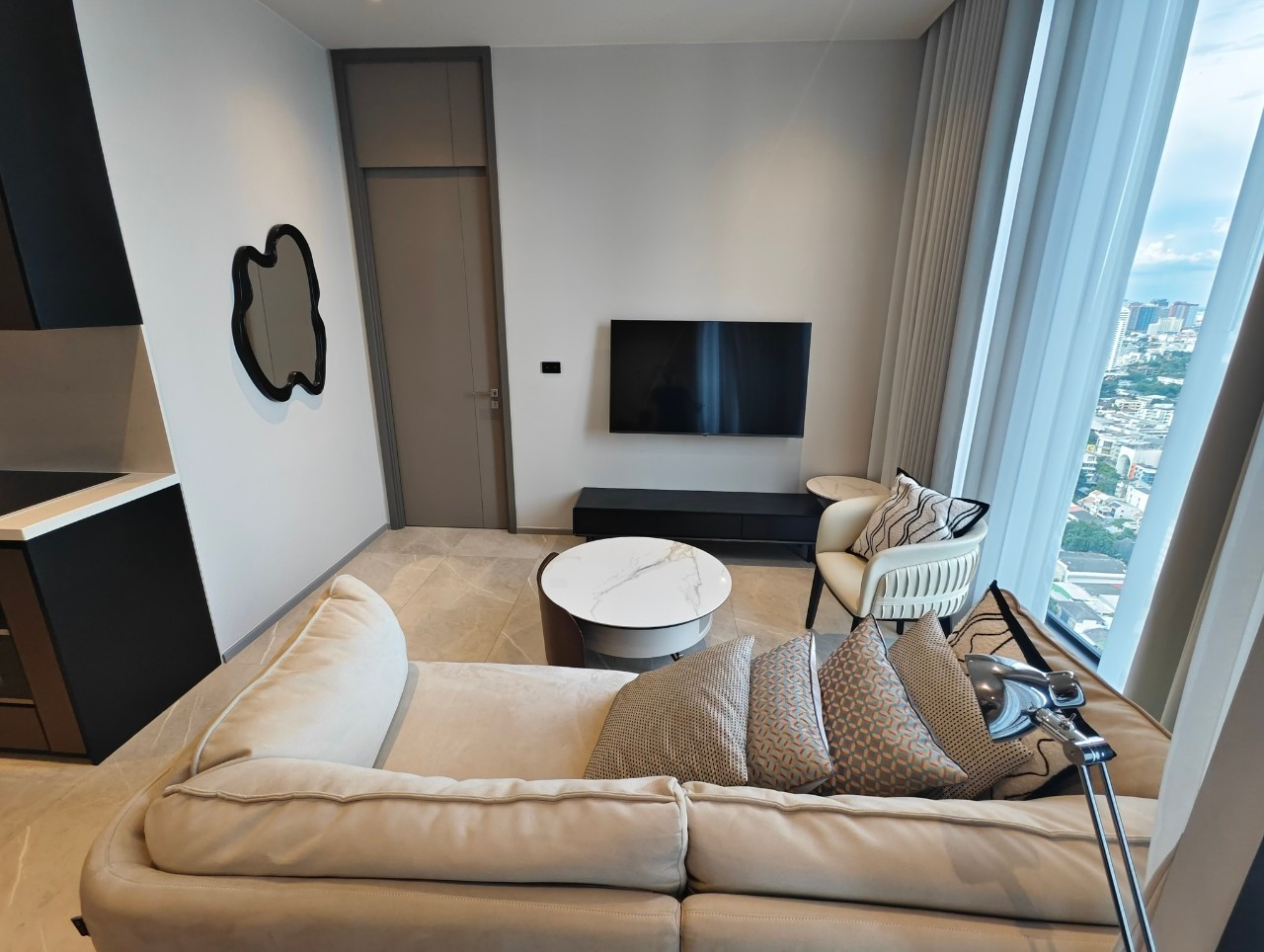 HYDE Heritage Thonglor Condo For Rent