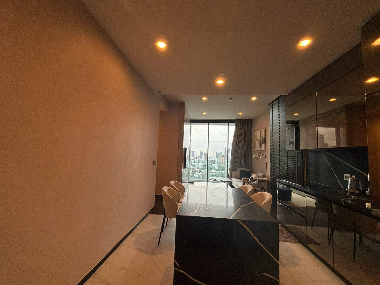 The Esse Sukhumvit 36  