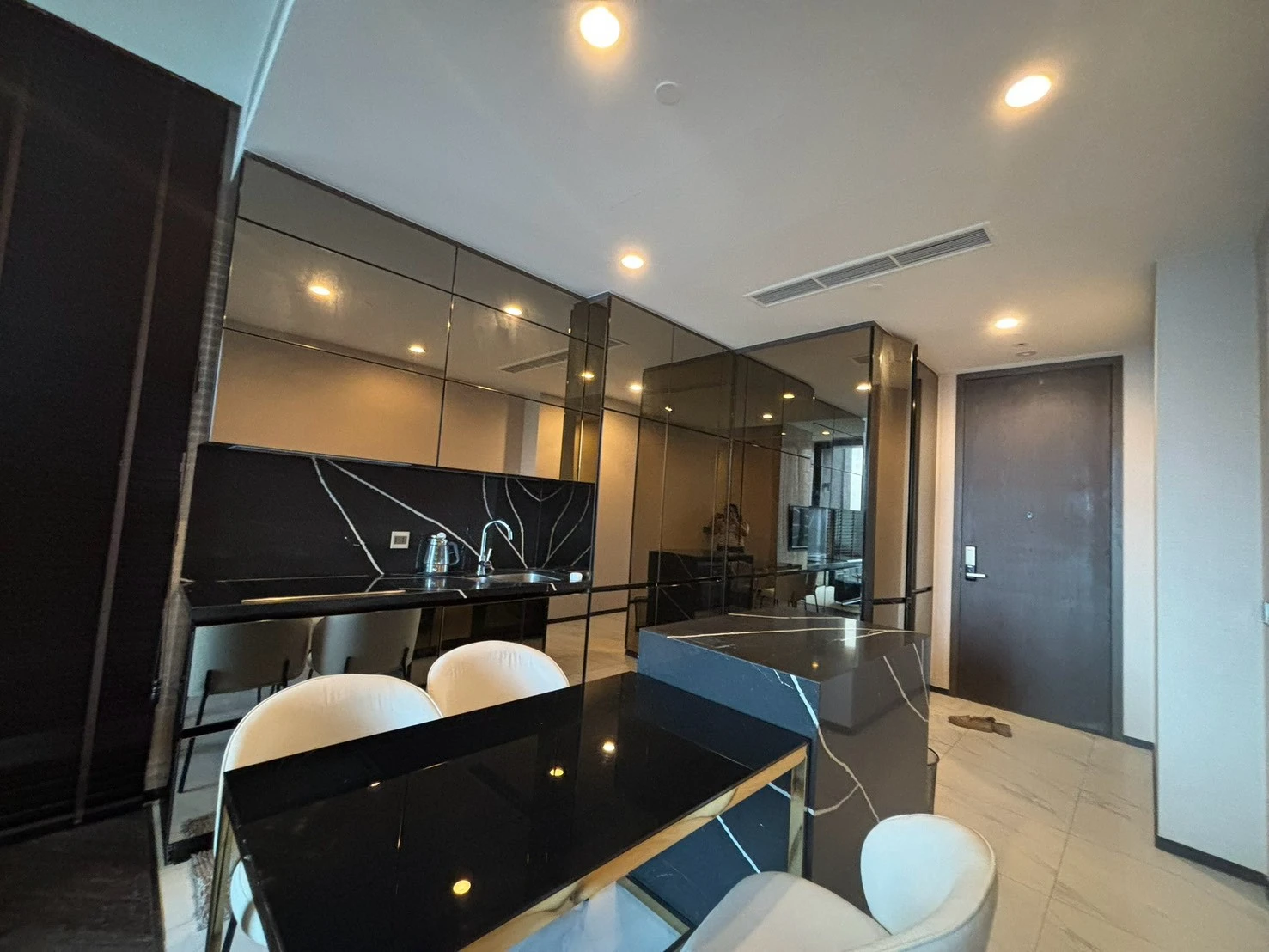 The Esse Sukhumvit 36 Preview 3