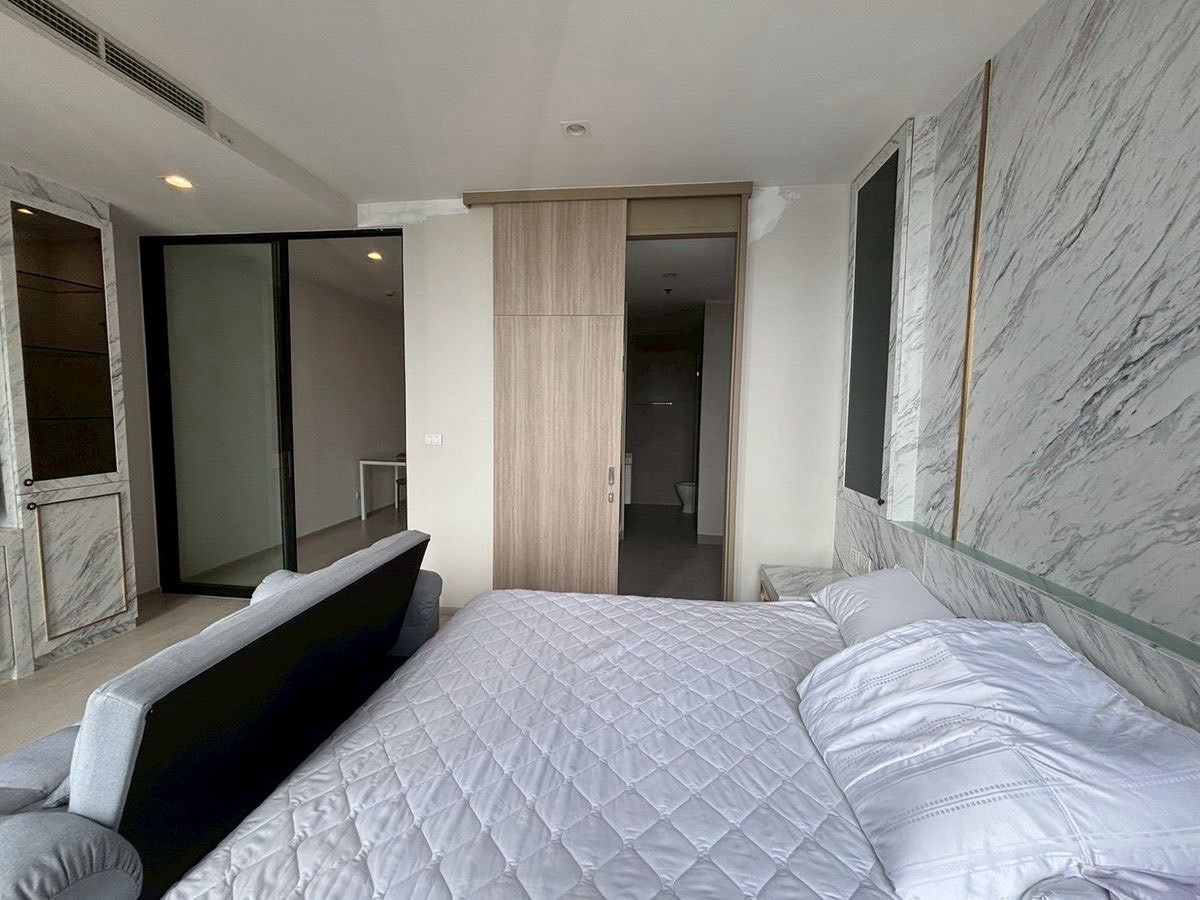 Noble Ploenchit Preview 5