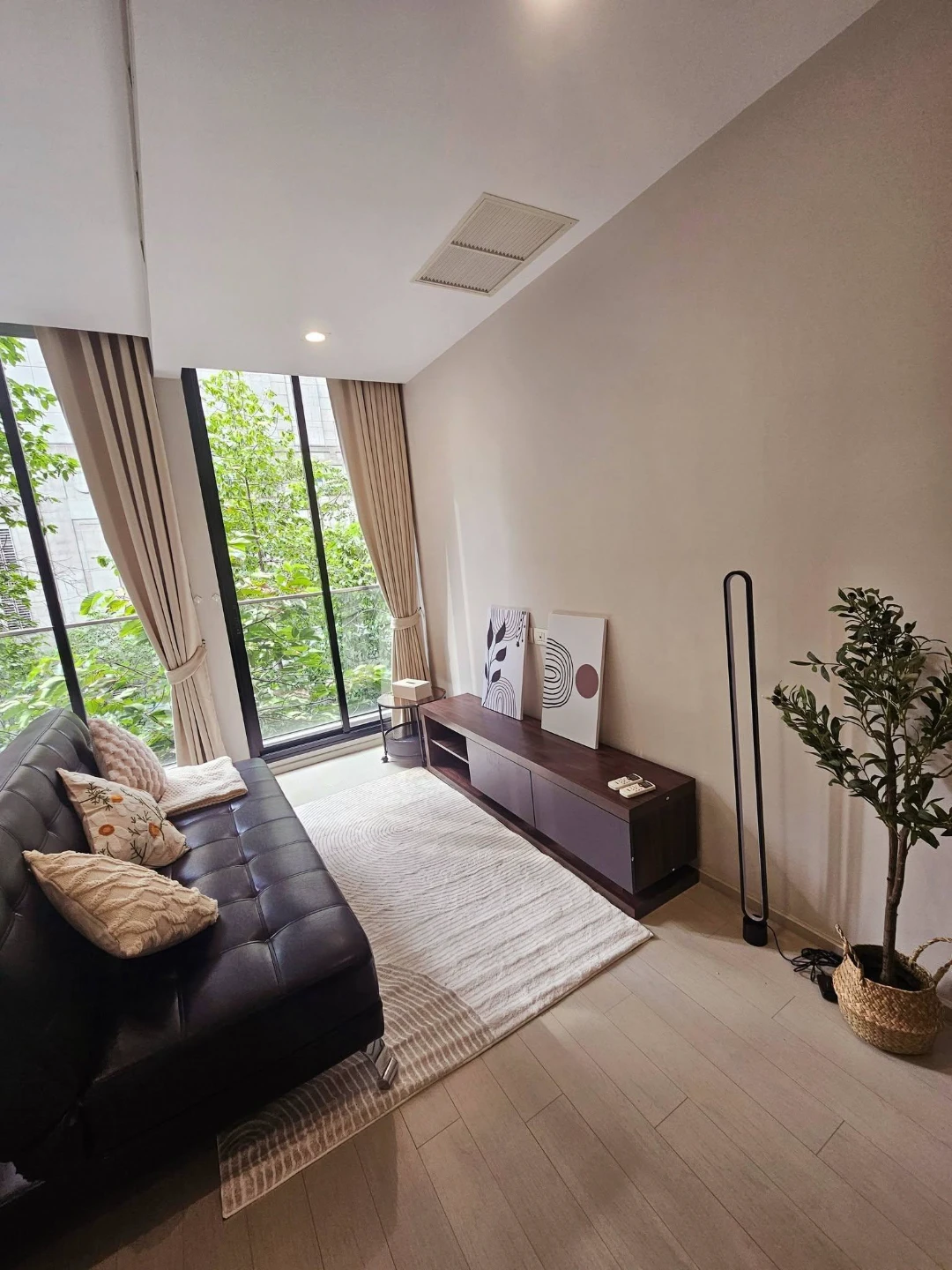 Noble Ploenchit Preview 2