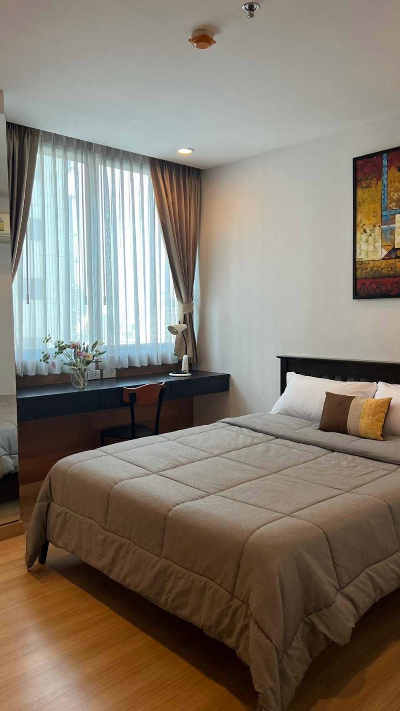  The Rajdamri Condo  Preview 4