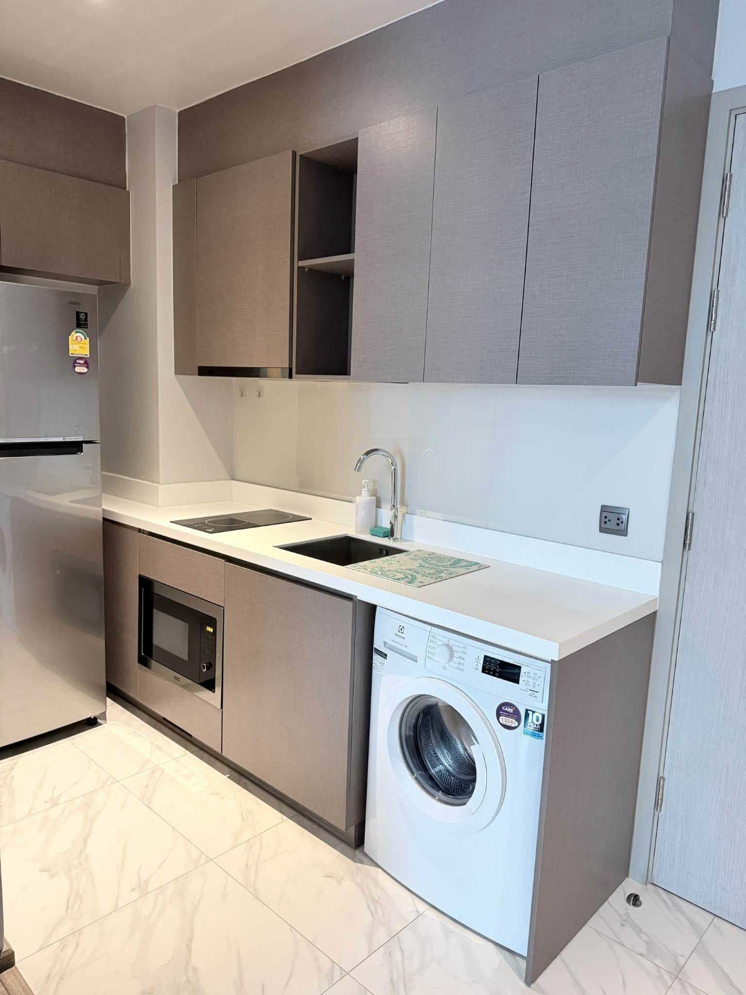 RHYTHM Ekkamai Condo Preview 2