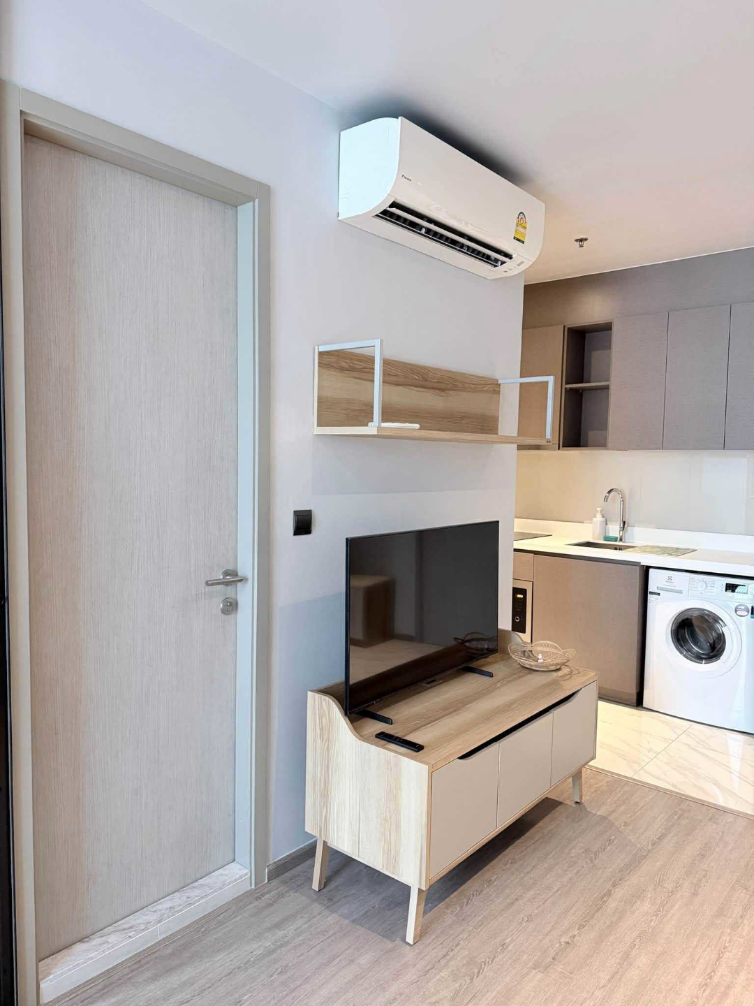 RHYTHM Ekkamai Condo Preview 3
