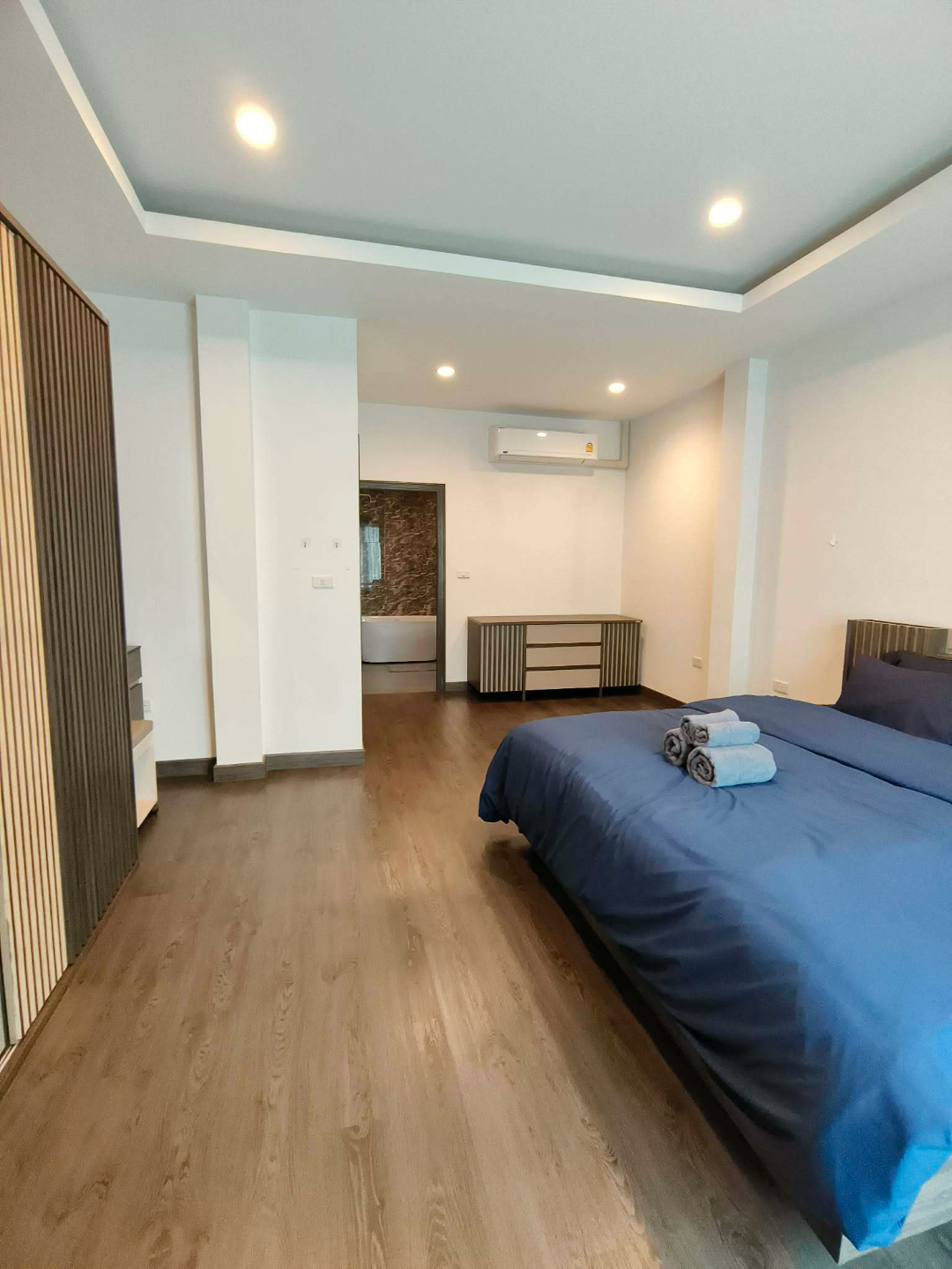 Phra Khanong House Preview 5