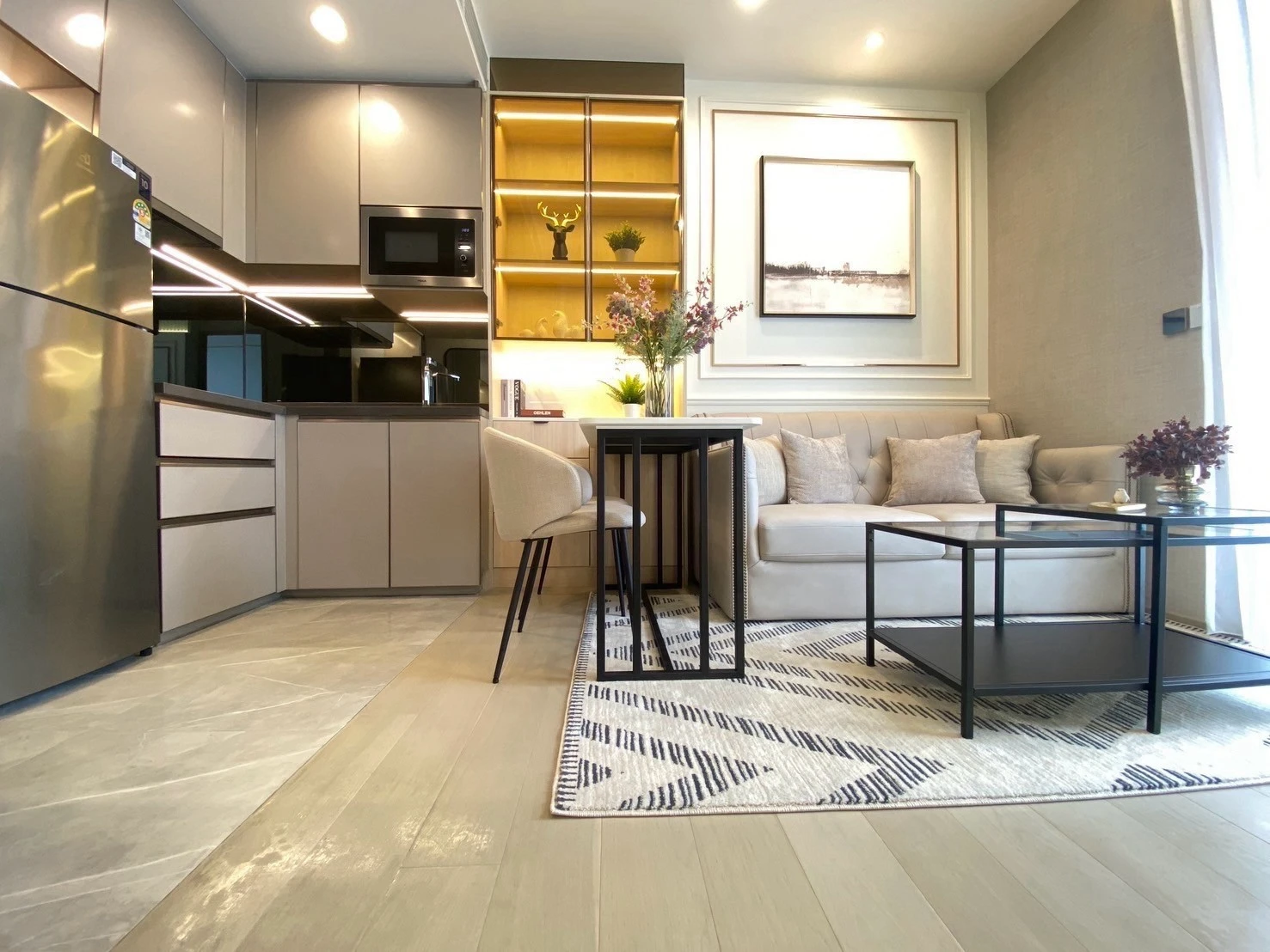 Extro Phayathai Preview 5