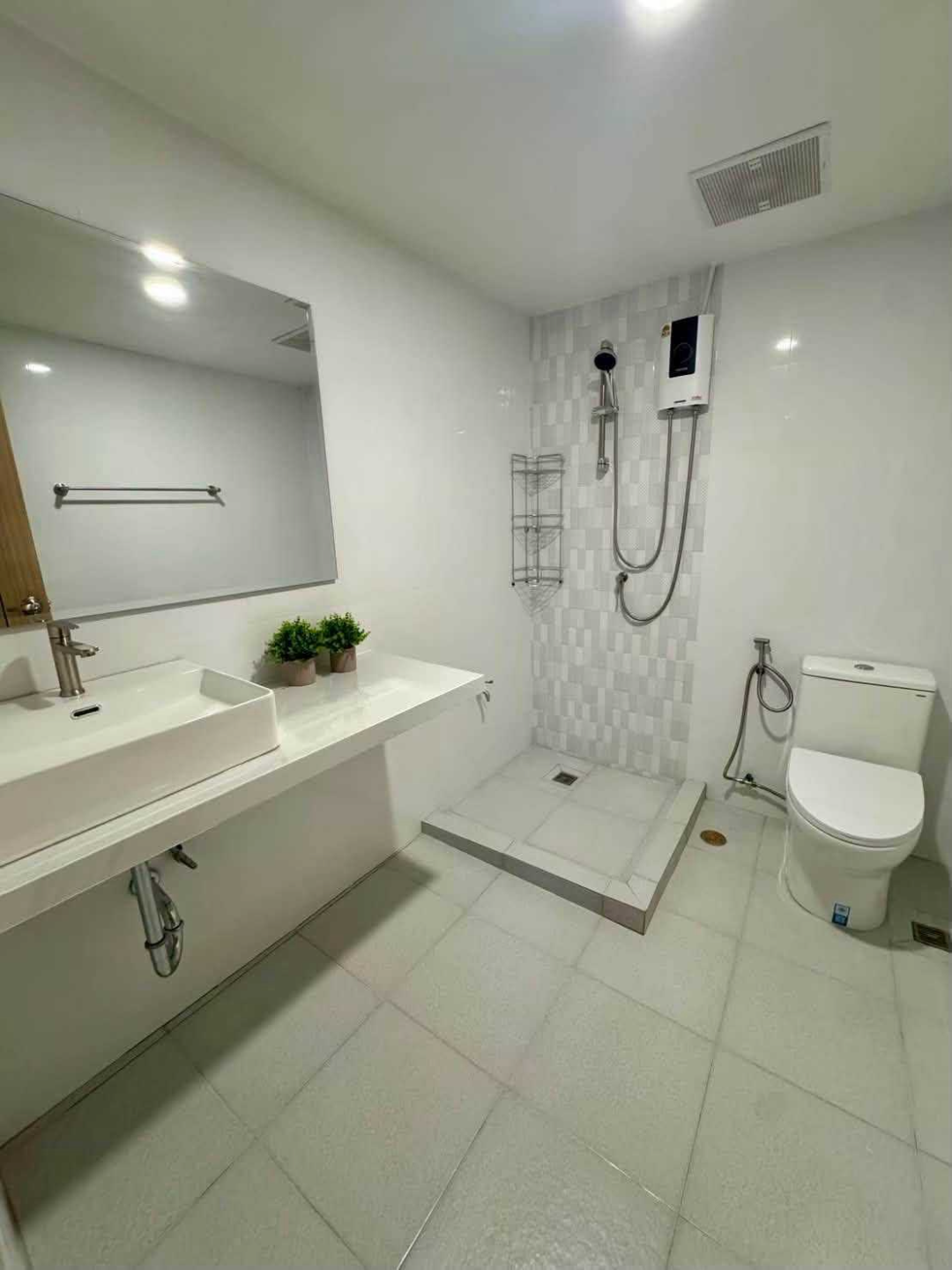 Siam Condominium Preview 5