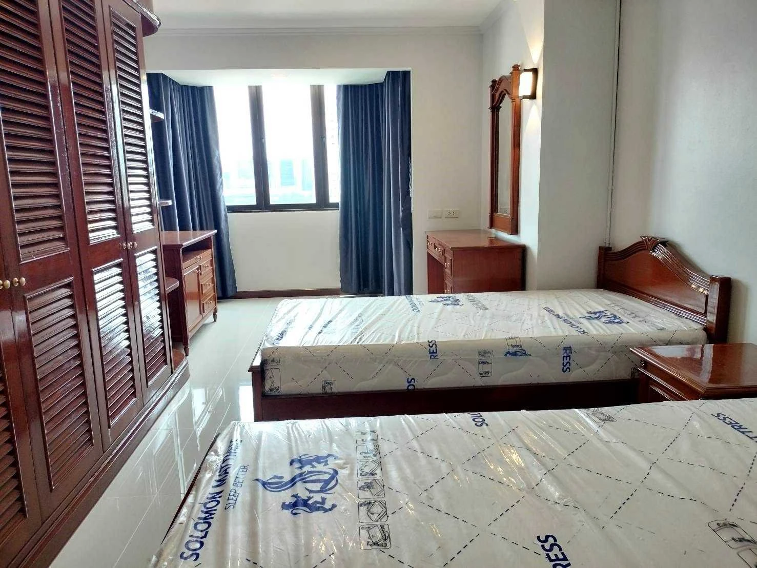 Omni Complex For Rent Preview 3