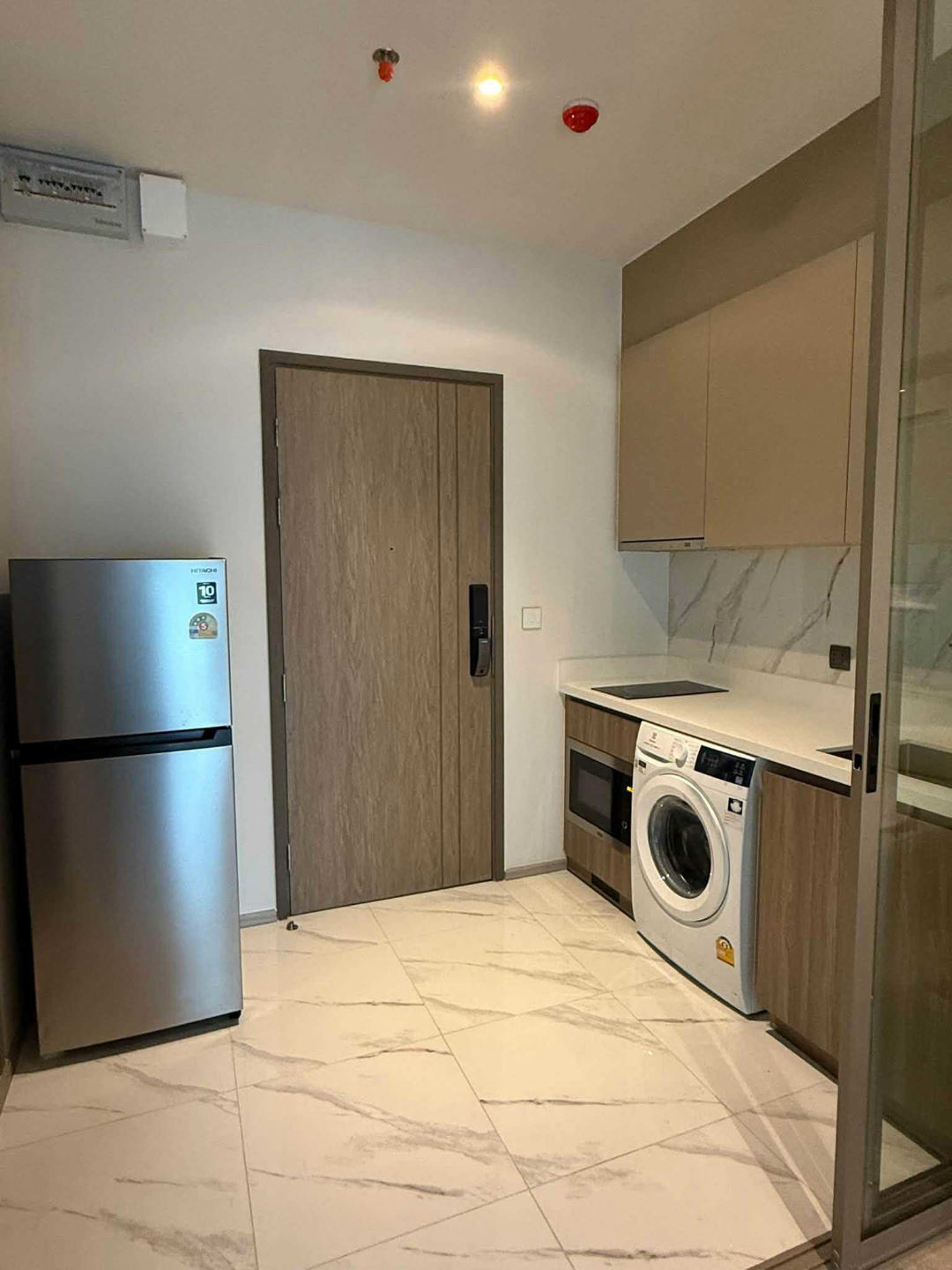 Rhythm Ekkamai Estate For Rent Preview 3
