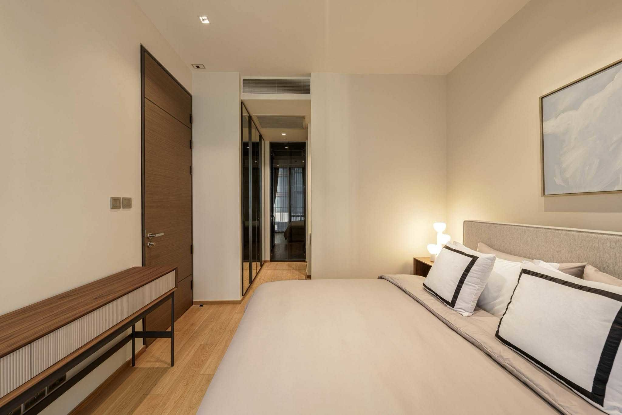28Chitlom For Rent Preview 4