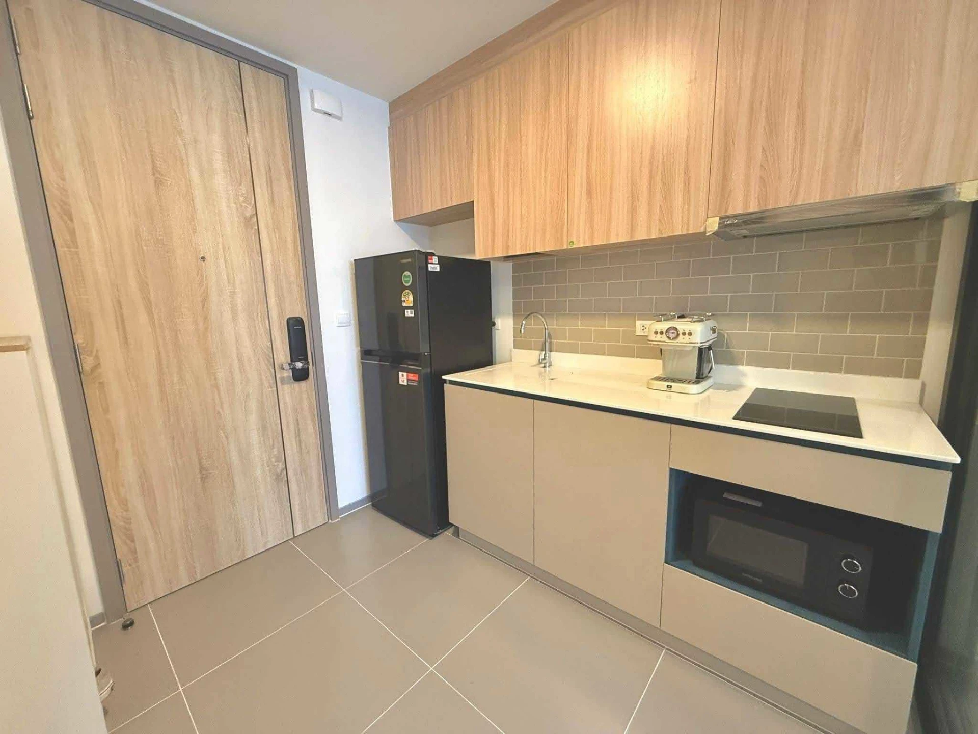 XT Phayathai For Rent Preview 6