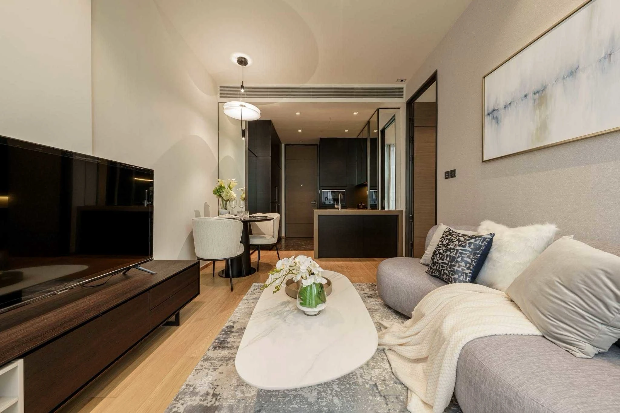 28Chitlom For Rent Preview 6