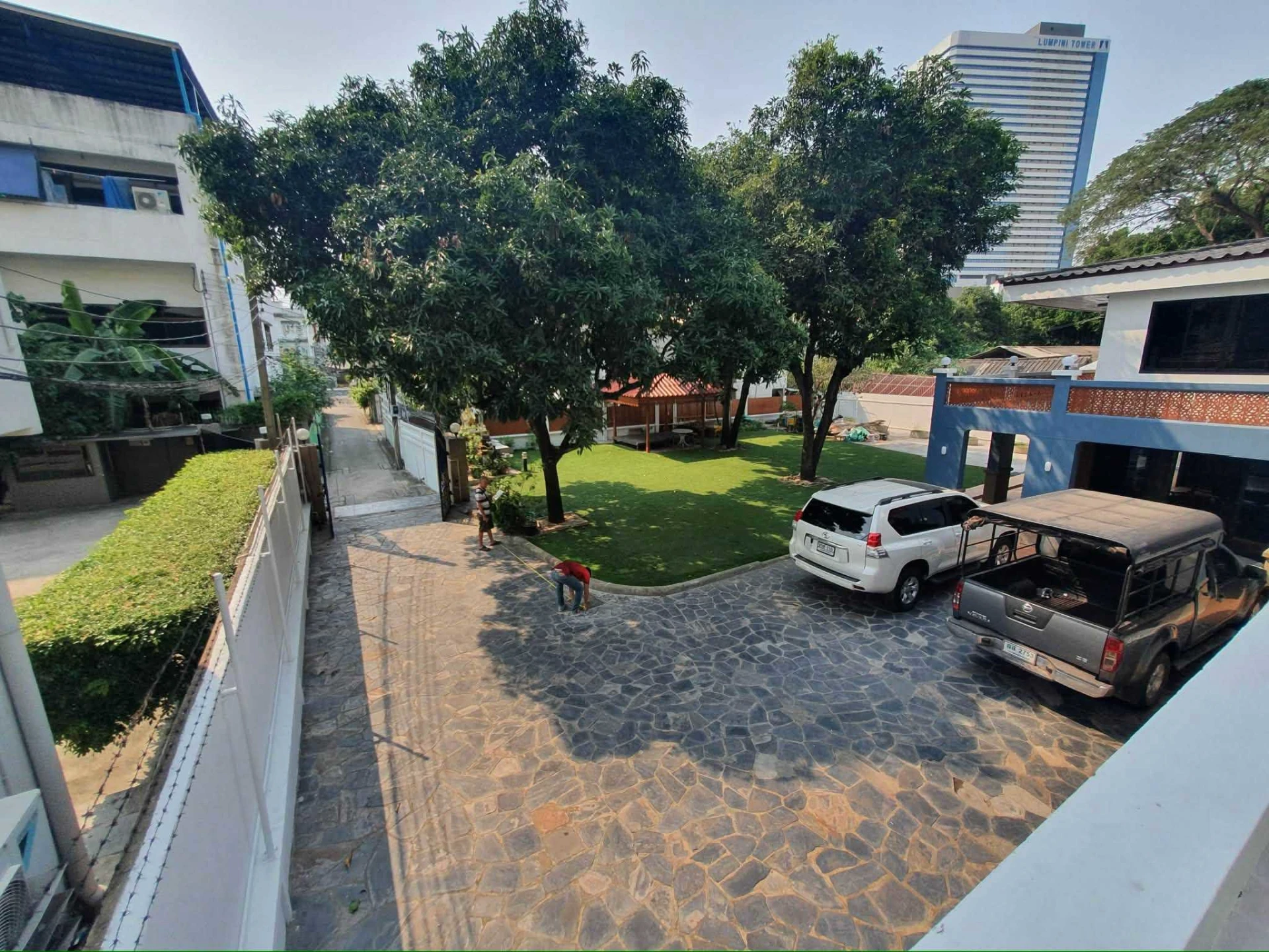 Spacious Detached House in Suwan Sawat Alley For Rent Preview 6