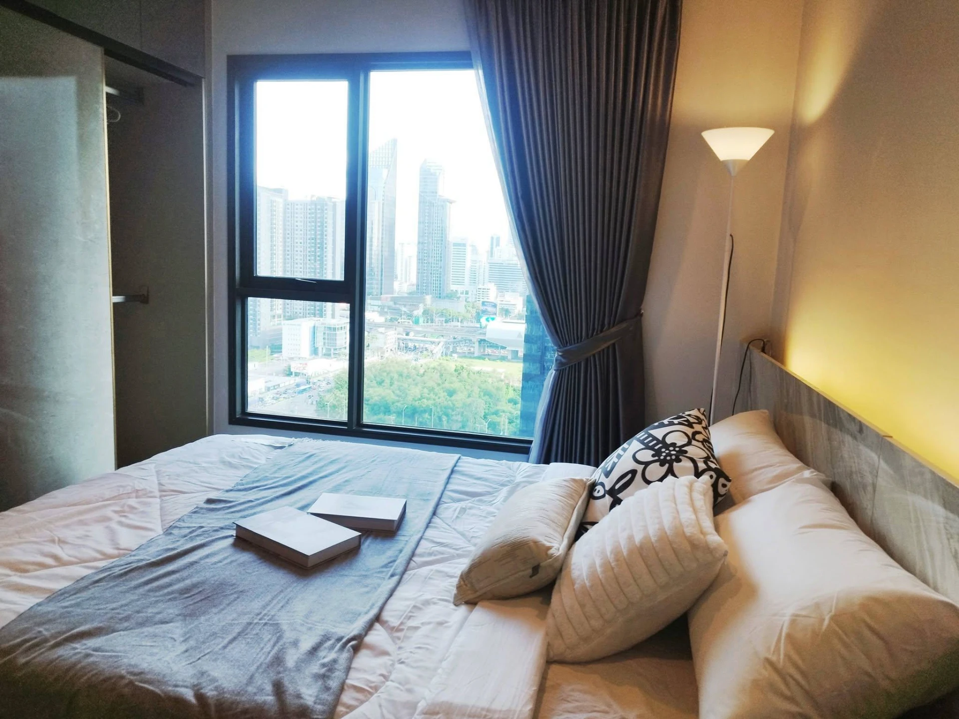 Life Asoke Rama 9 Preview 6