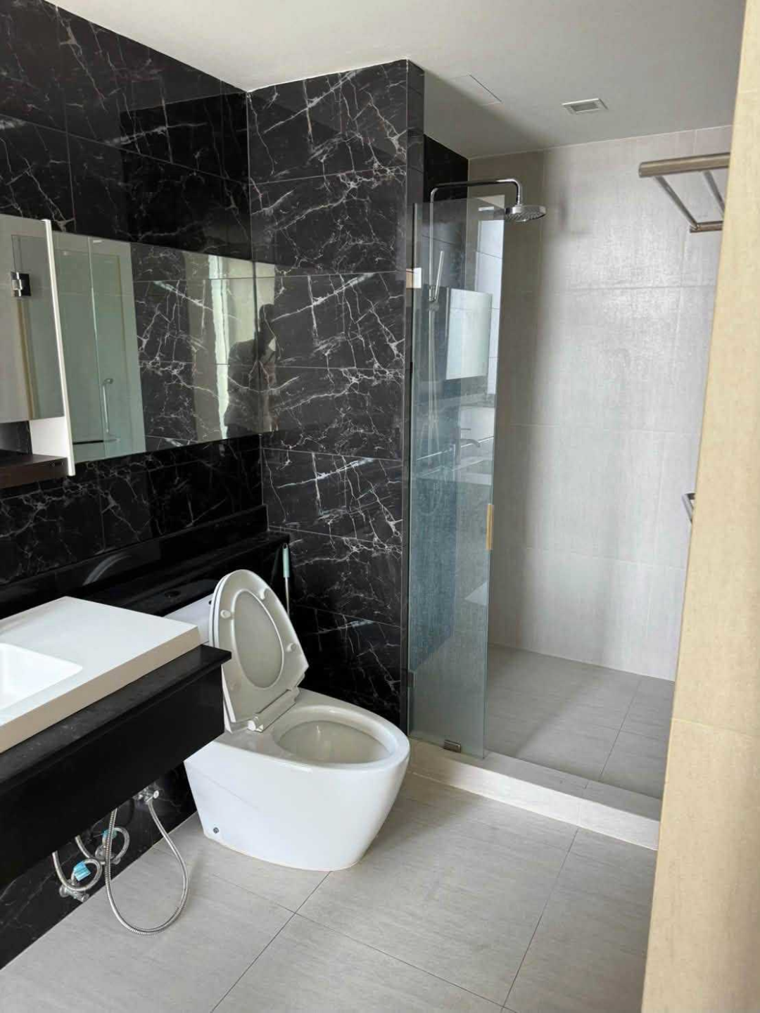 Tree Ekamai Condominium For Rent Preview 2