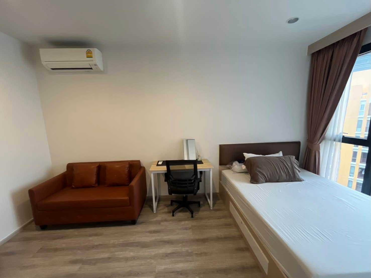 Ideo Mobi Asoke For Rent