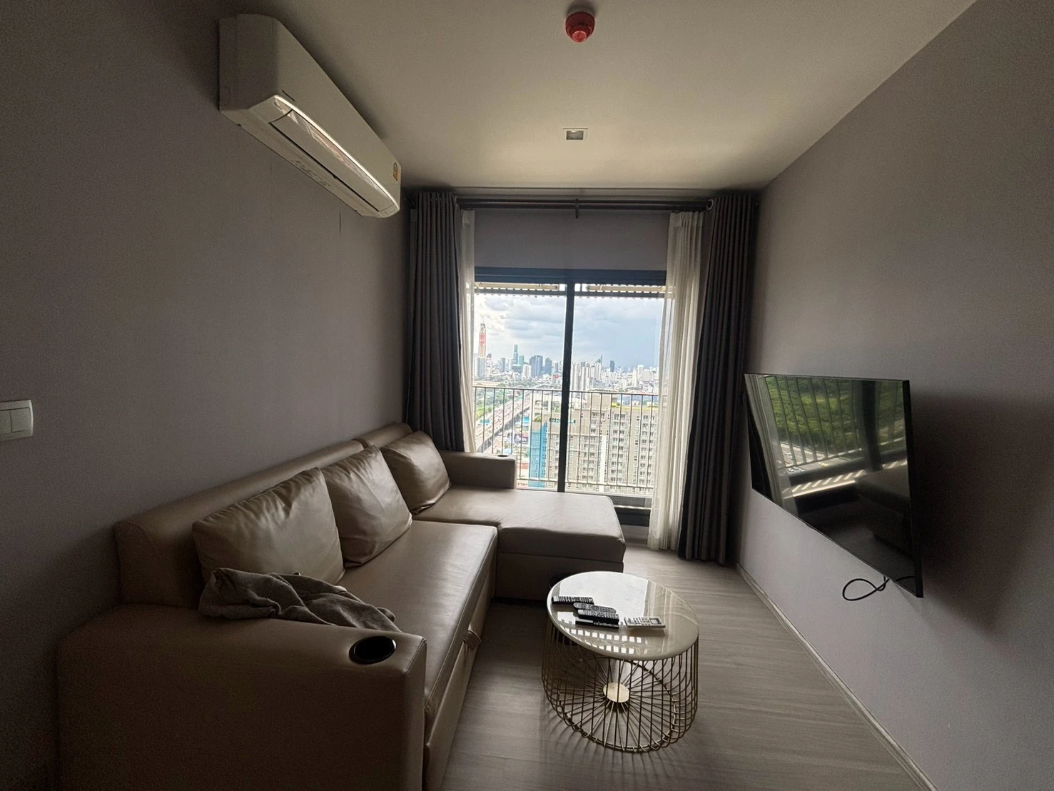 Life Asoke Hype Rama 9 For Rent Preview 3