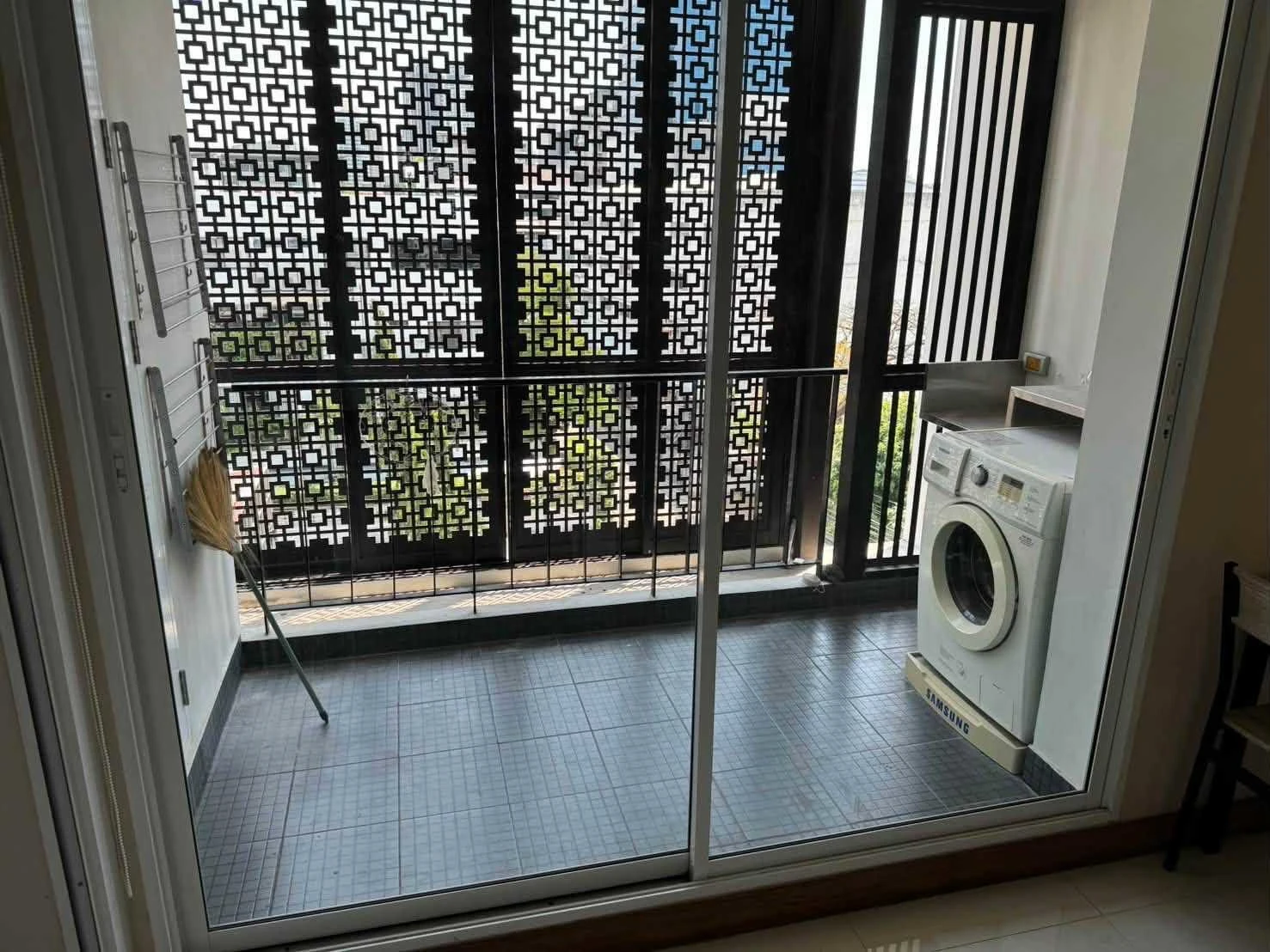 Tree Ekamai Condominium For Rent Preview 4