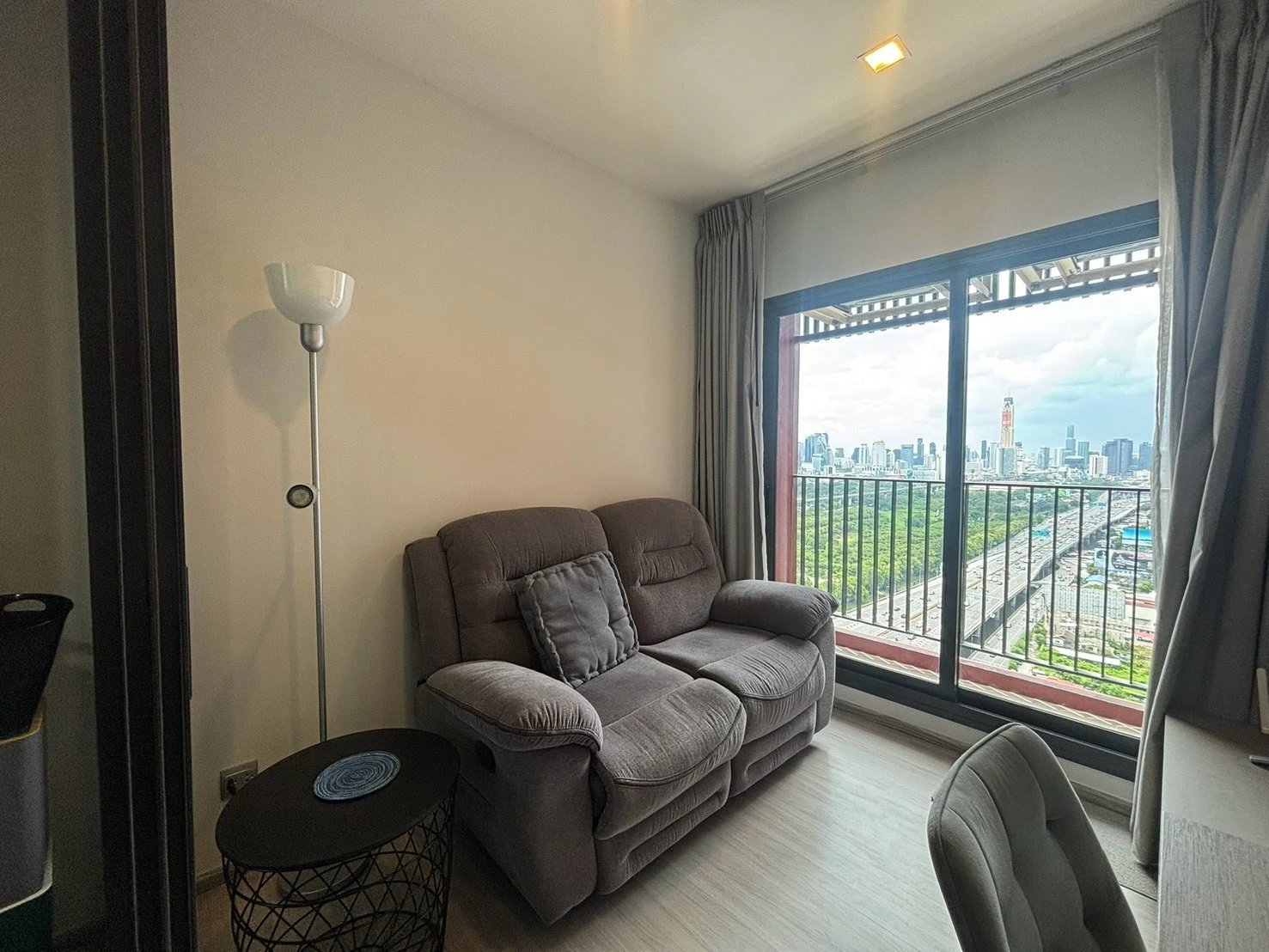 Life Asoke Hype Rama 9 For Rent Preview 5