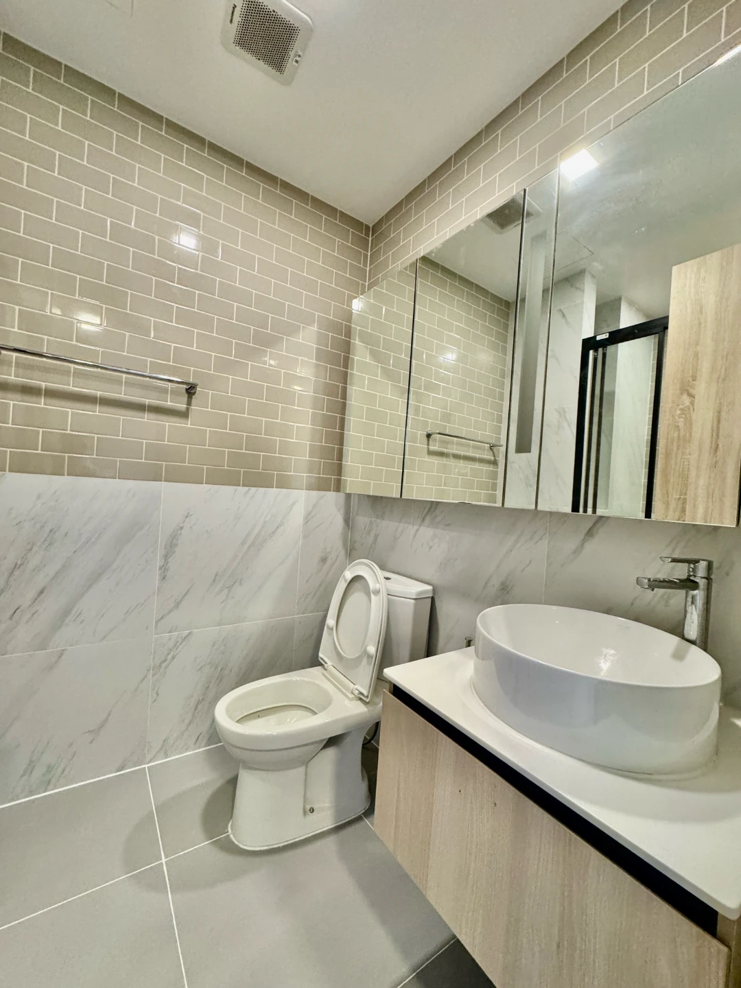 XT Phayathai For Rent Preview 2
