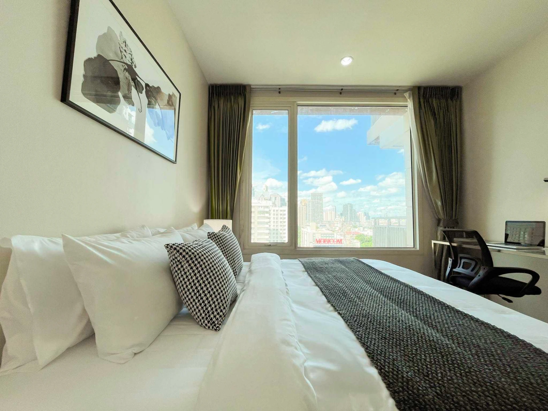 Empire Place Sathorn For Rent Preview 2