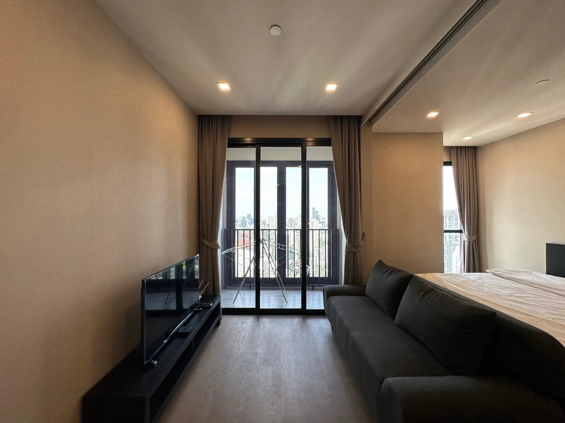 Ashton Asoke For Rent Preview 2