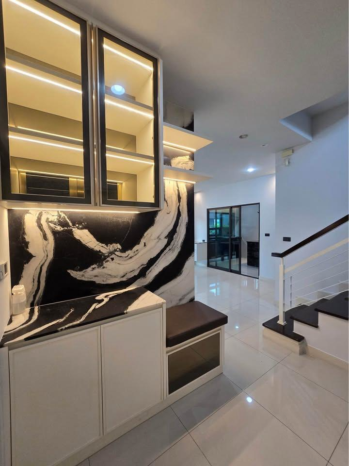 Single house !!Setthasiri Krungthep kreetha 2 For Rent Preview 3