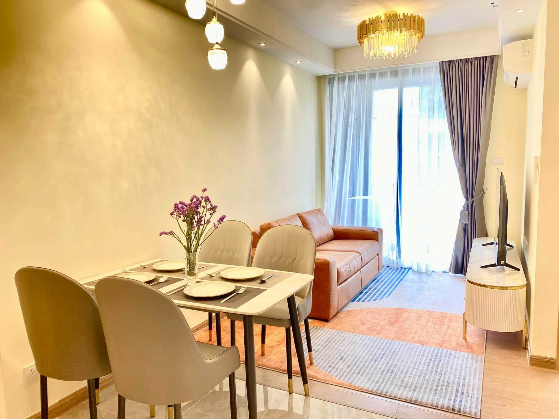 Regal Sathorn-Narathiwas For Rent 