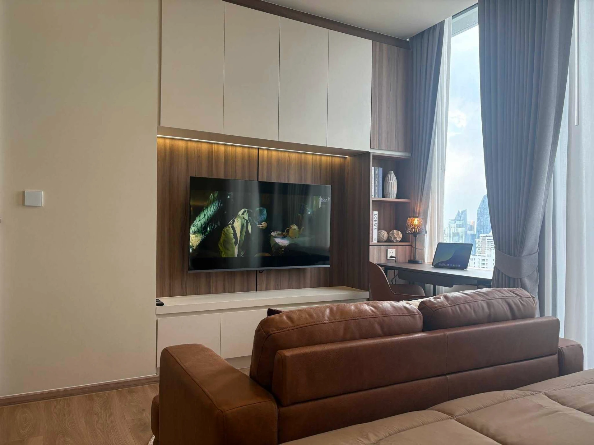 Noble Form Thonglor For Rene Preview 5