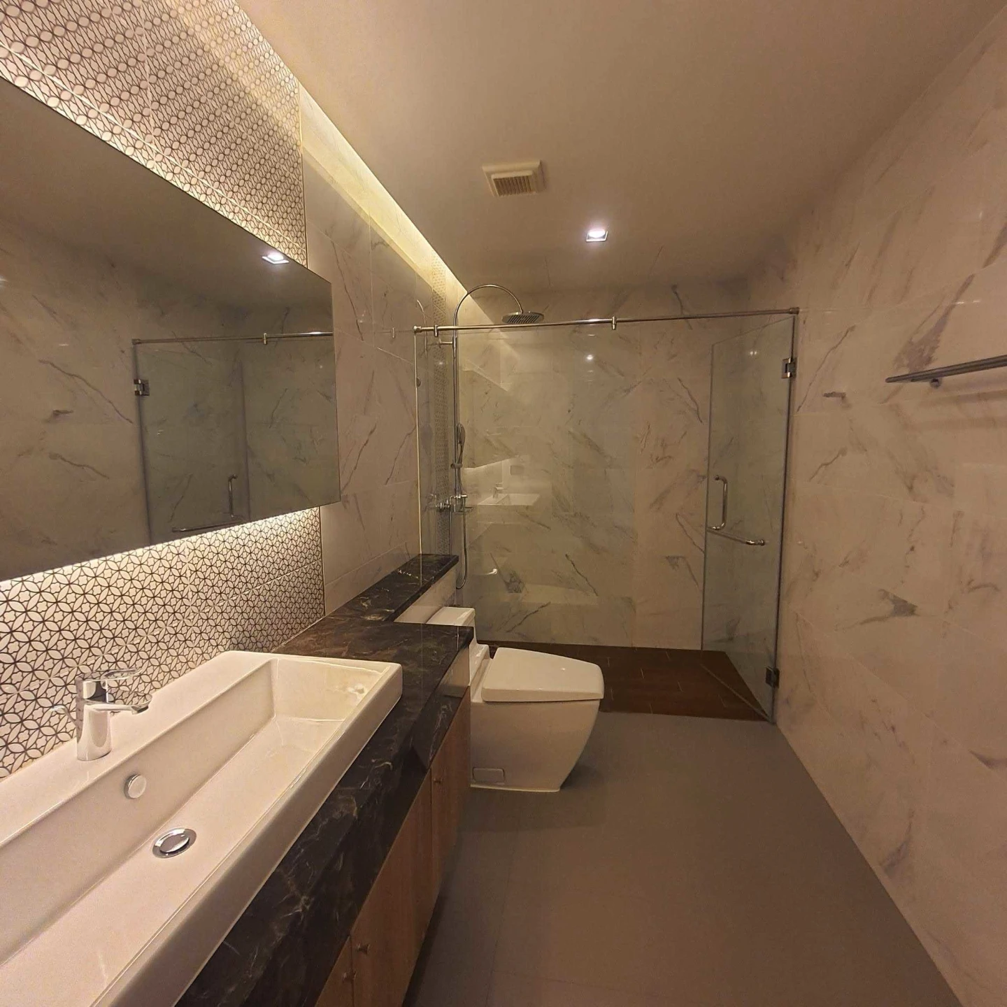 The Four Wings Residence Srinakarin For Rent Preview 6