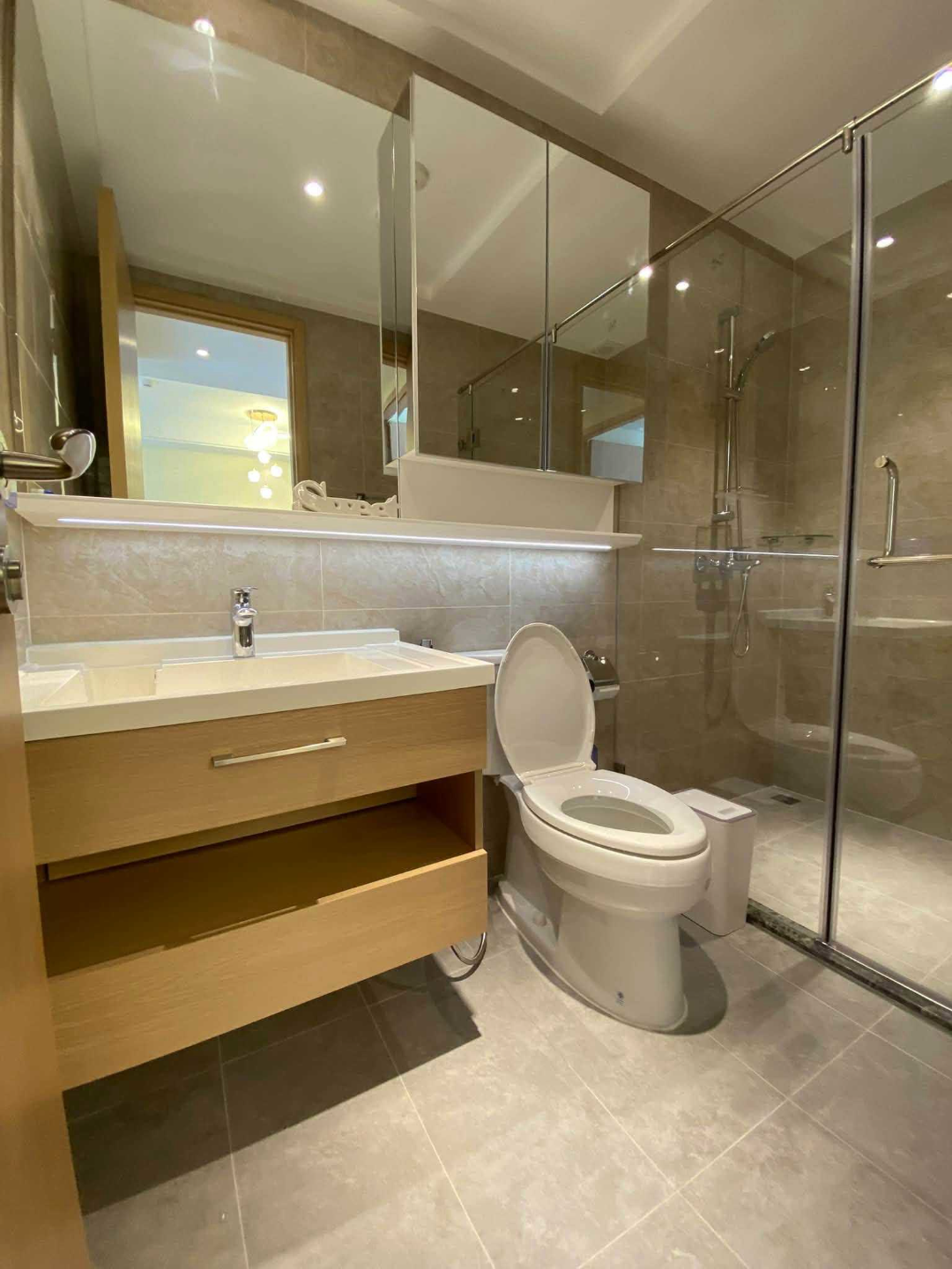 Regal Sathorn-Narathiwas For Rent  Preview 7