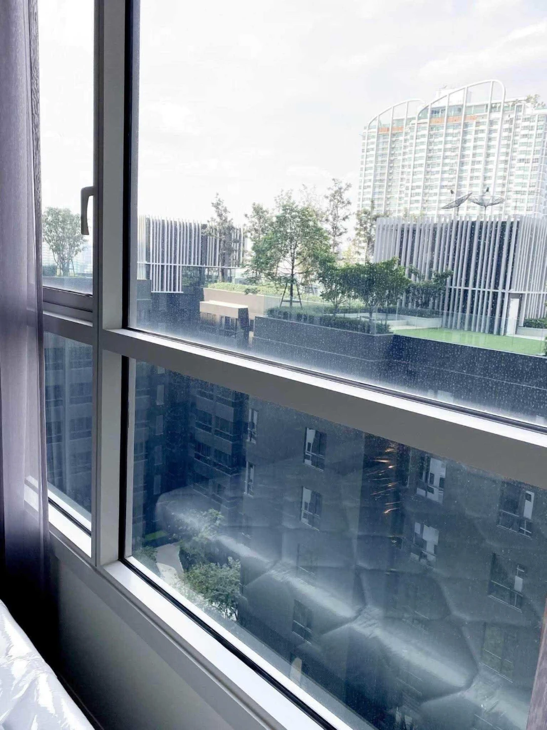 XT Huai Khwang For Rent Preview 3