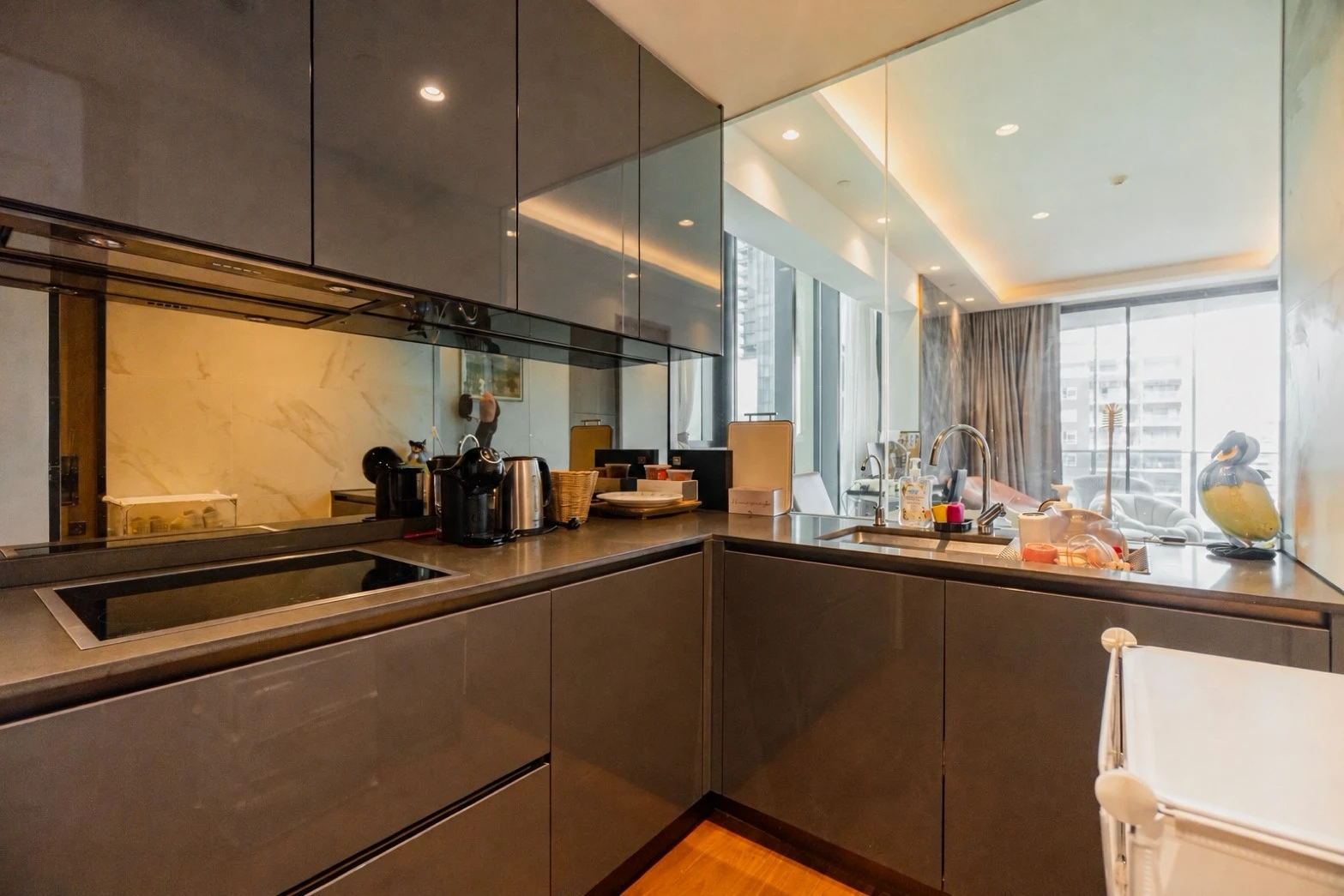 The Estella Phrompong For Rent  Preview 4