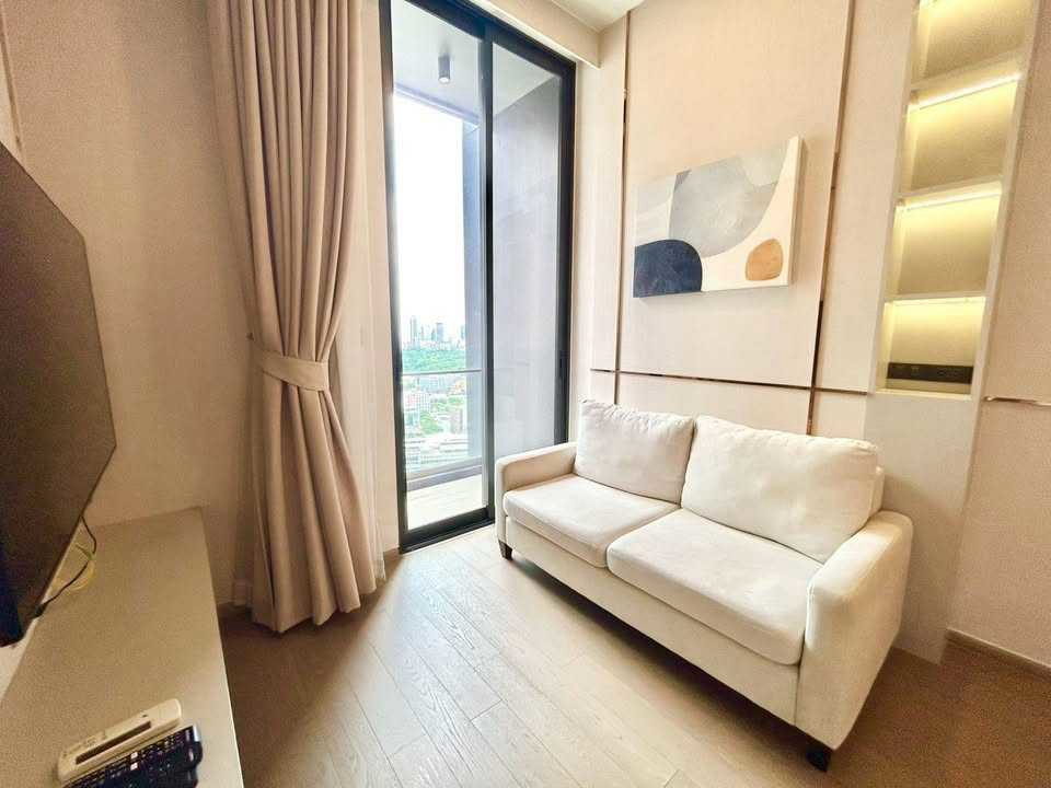 Celes Asoke For Rent Preview 5