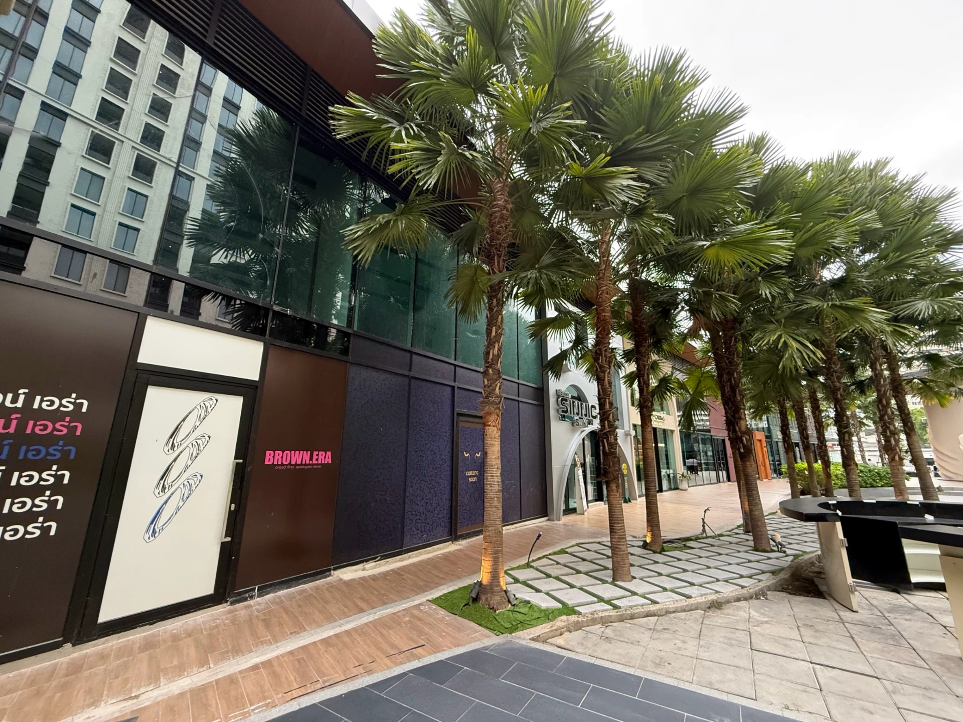 Town Hall Park Sukumvit 49 For Rent Preview 2